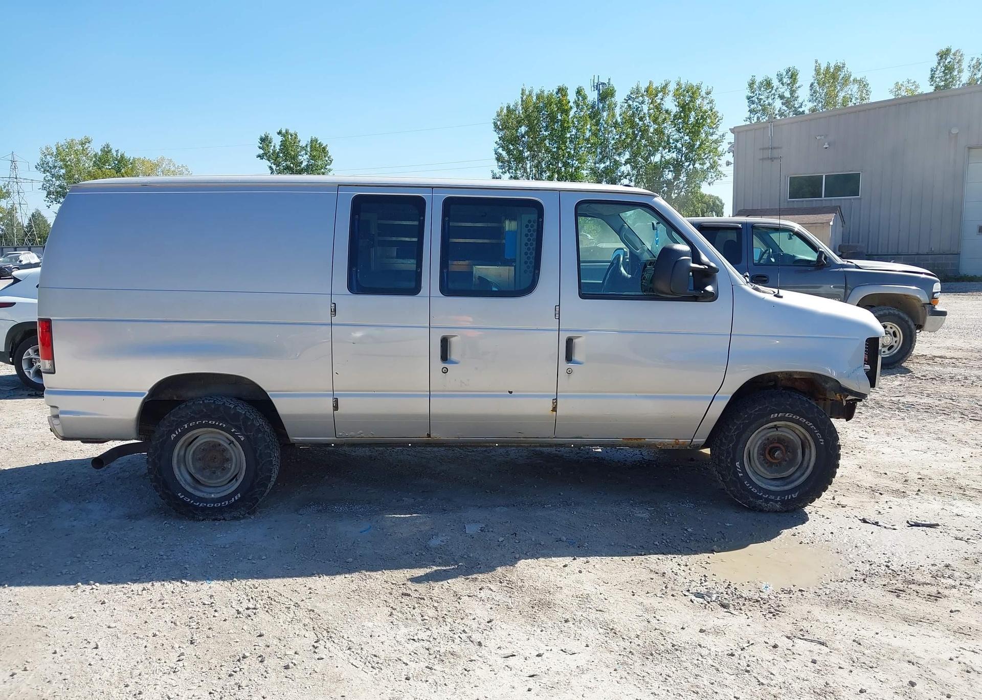 2014 FORD E-350 SUPER DUTY COMMERCIAL
