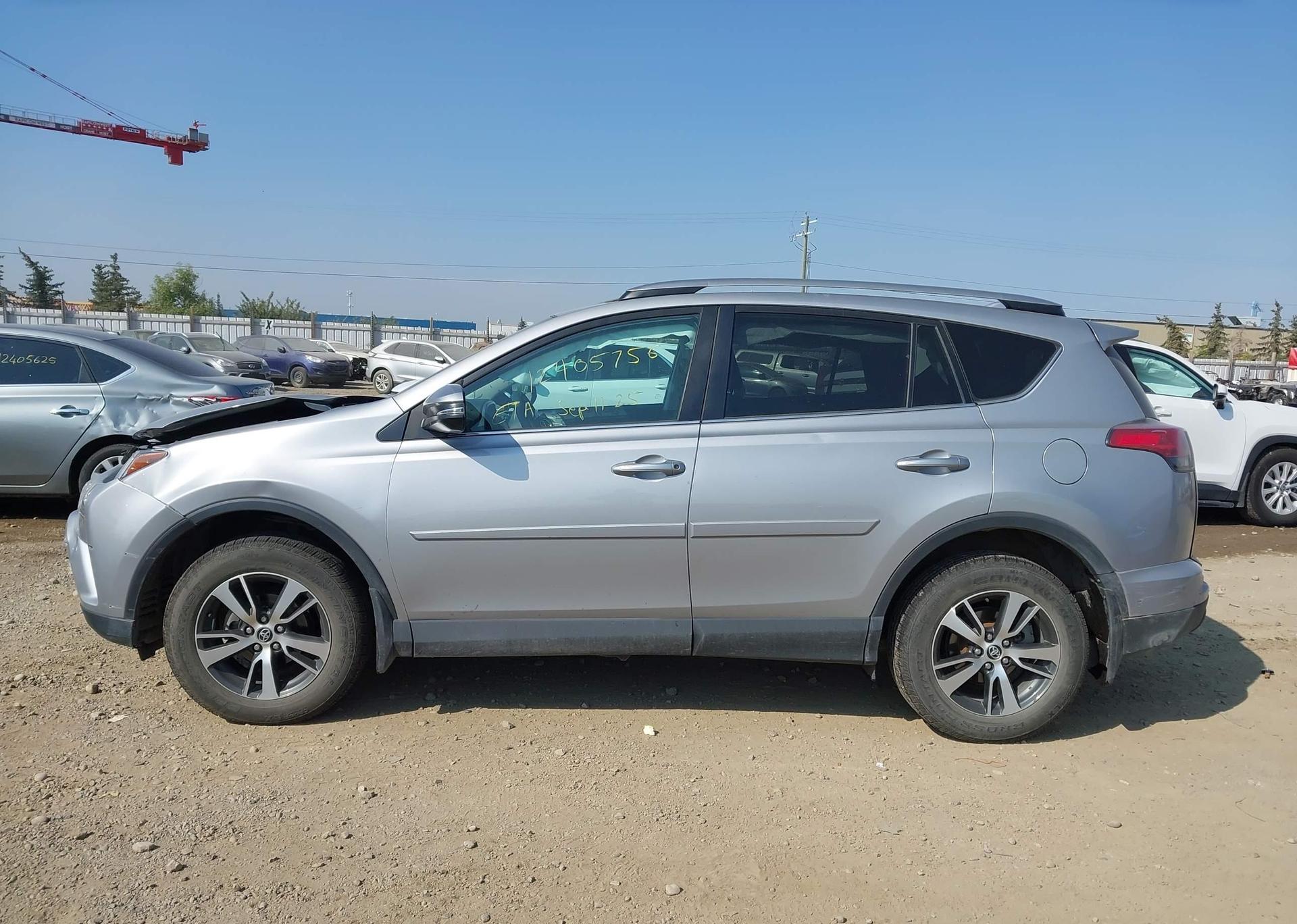 2018 TOYOTA RAV4 LE