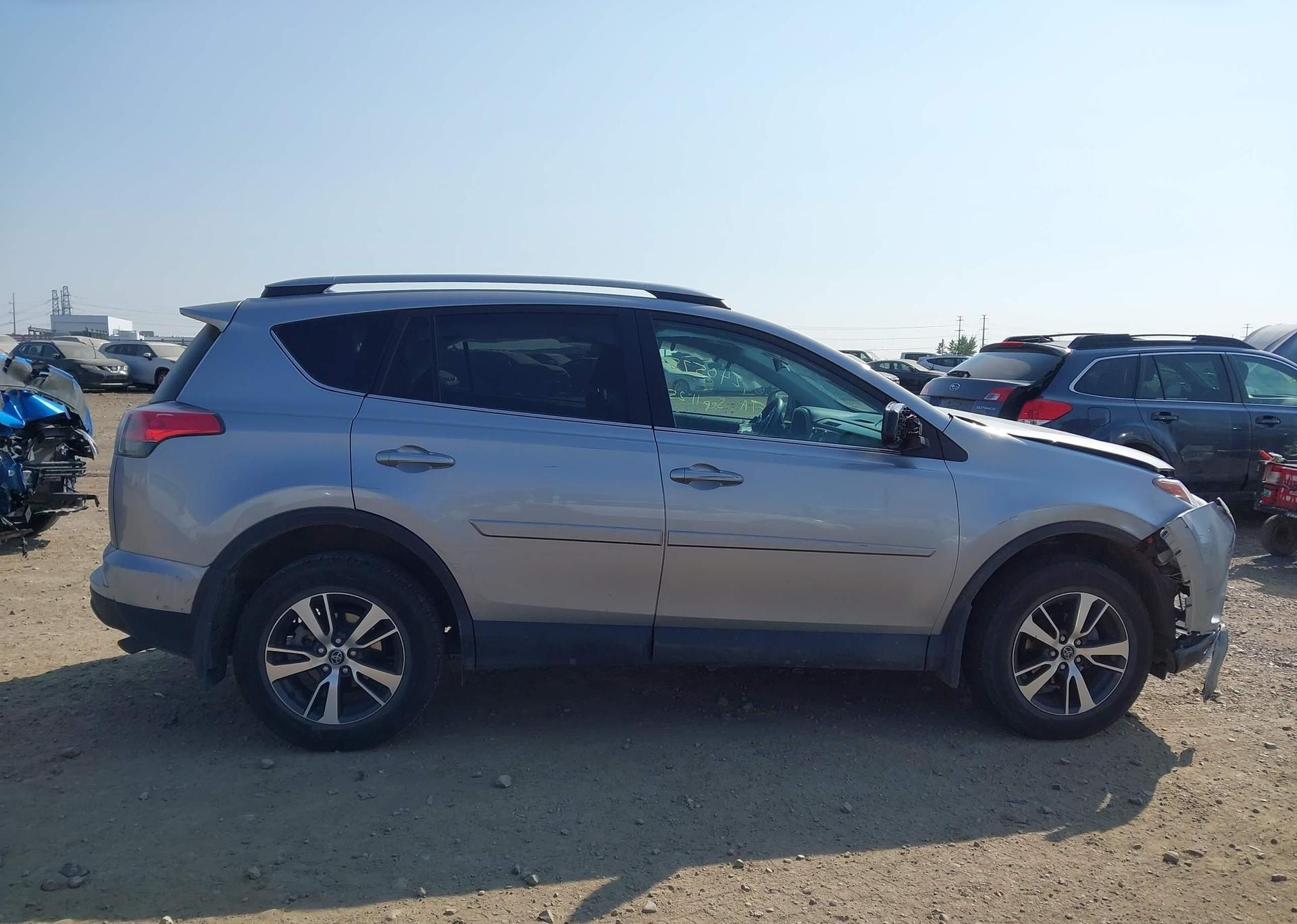 2018 TOYOTA RAV4 LE