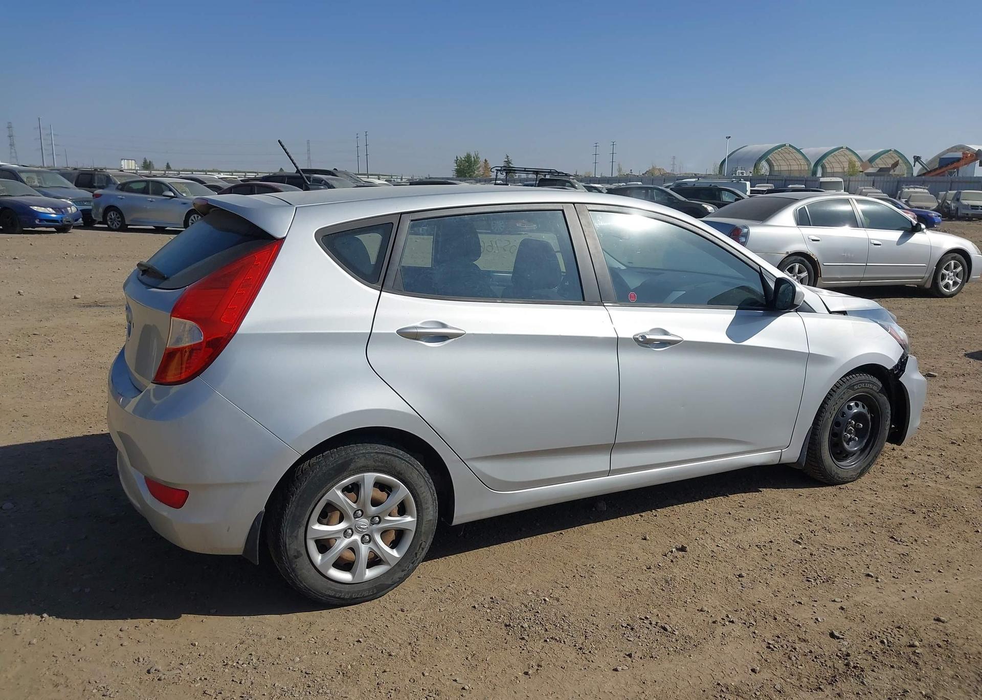 2014 HYUNDAI ACCENT GLS