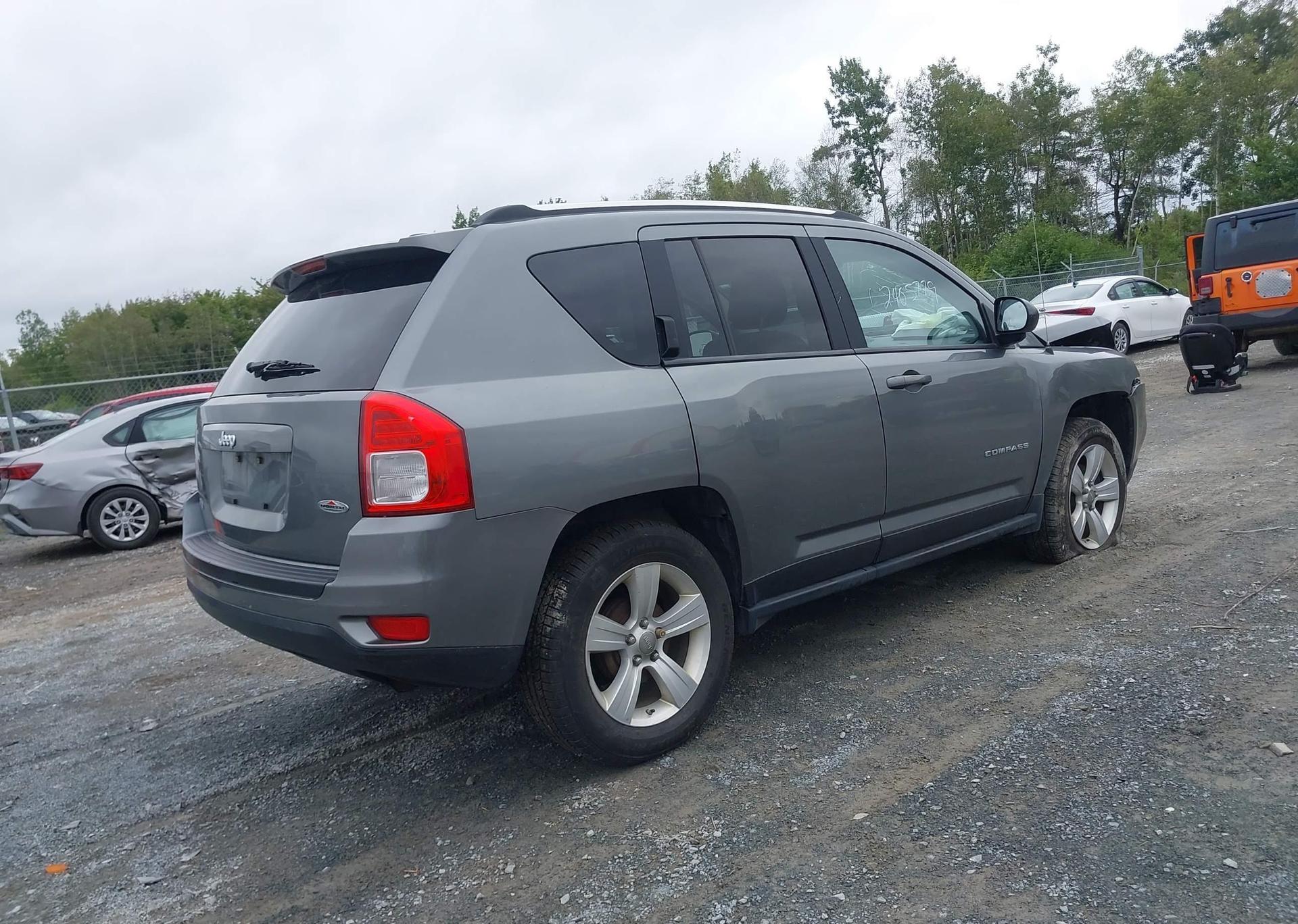 2012 JEEP COMPASS SPORT
