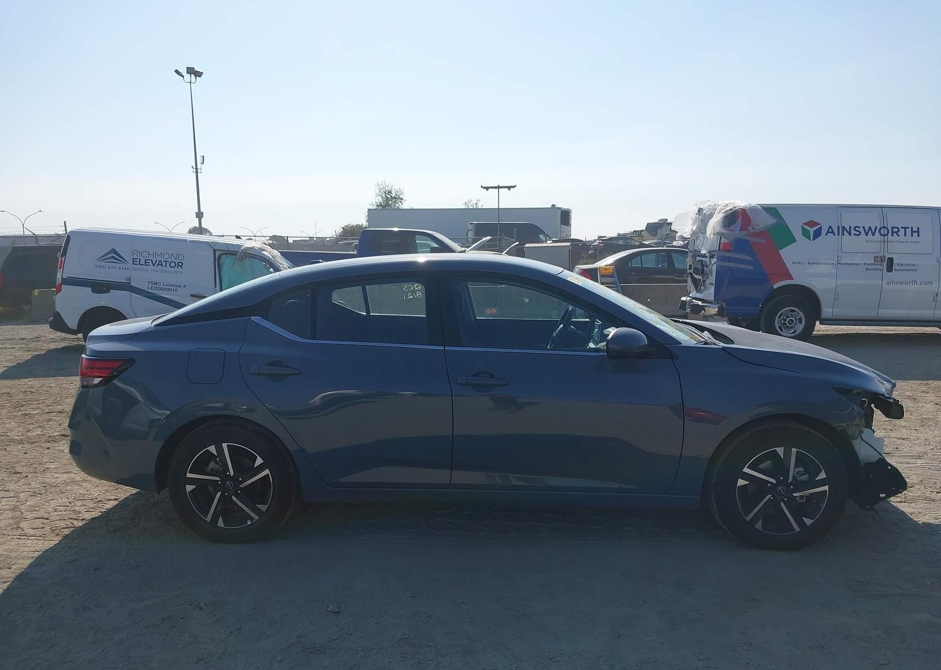 2025 NISSAN SENTRA SV