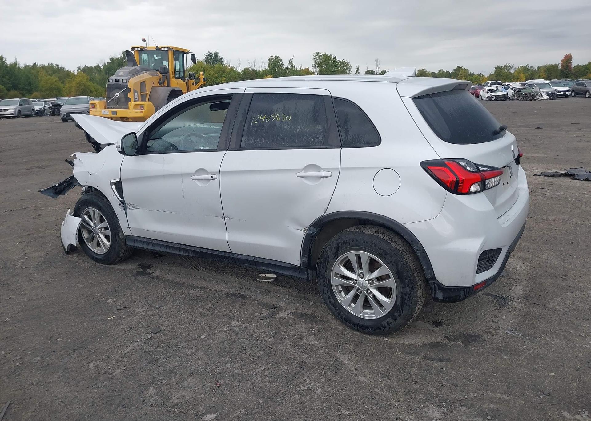 2022 MITSUBISHI RVR SE
