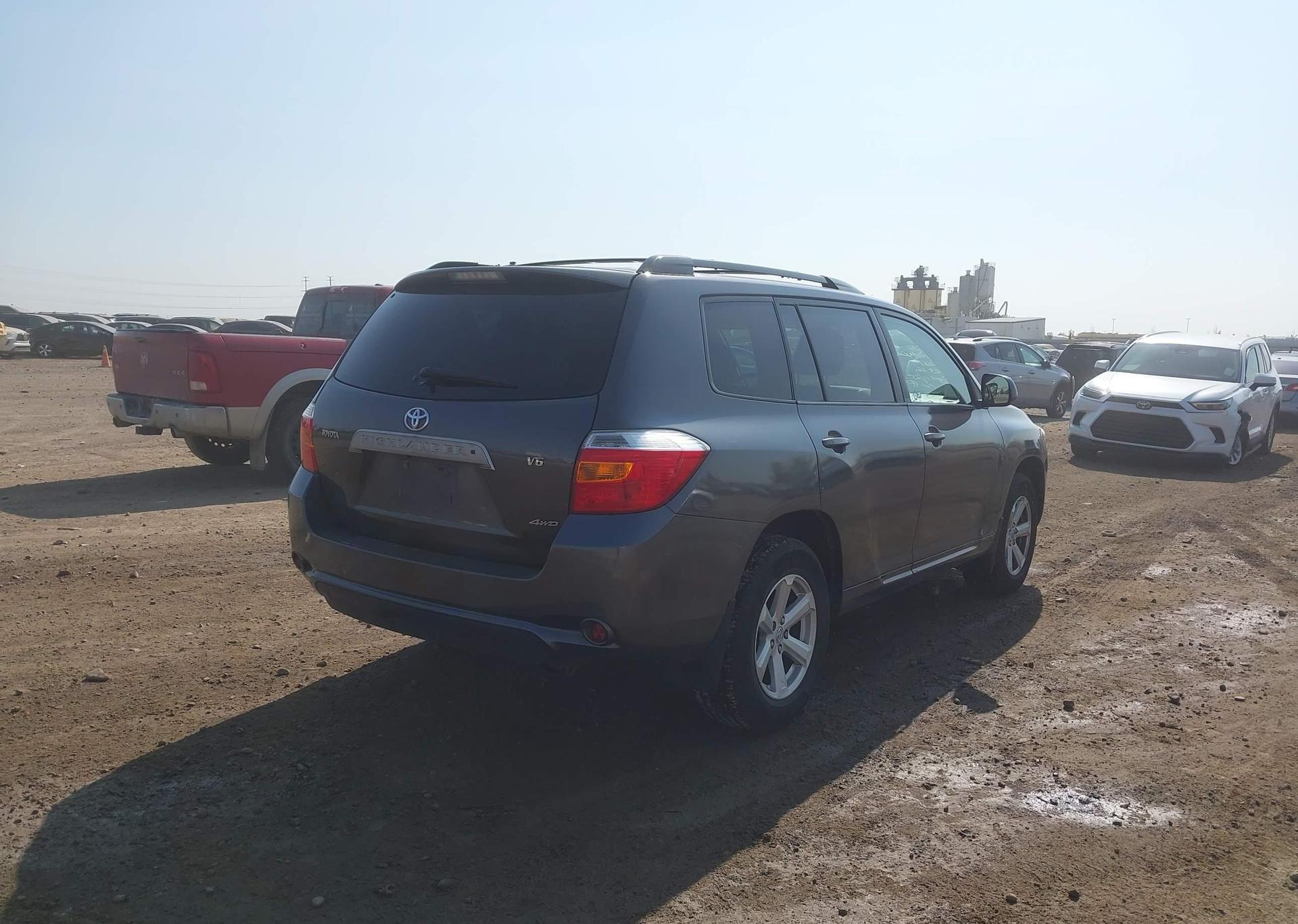 2008 TOYOTA HIGHLANDER SR5