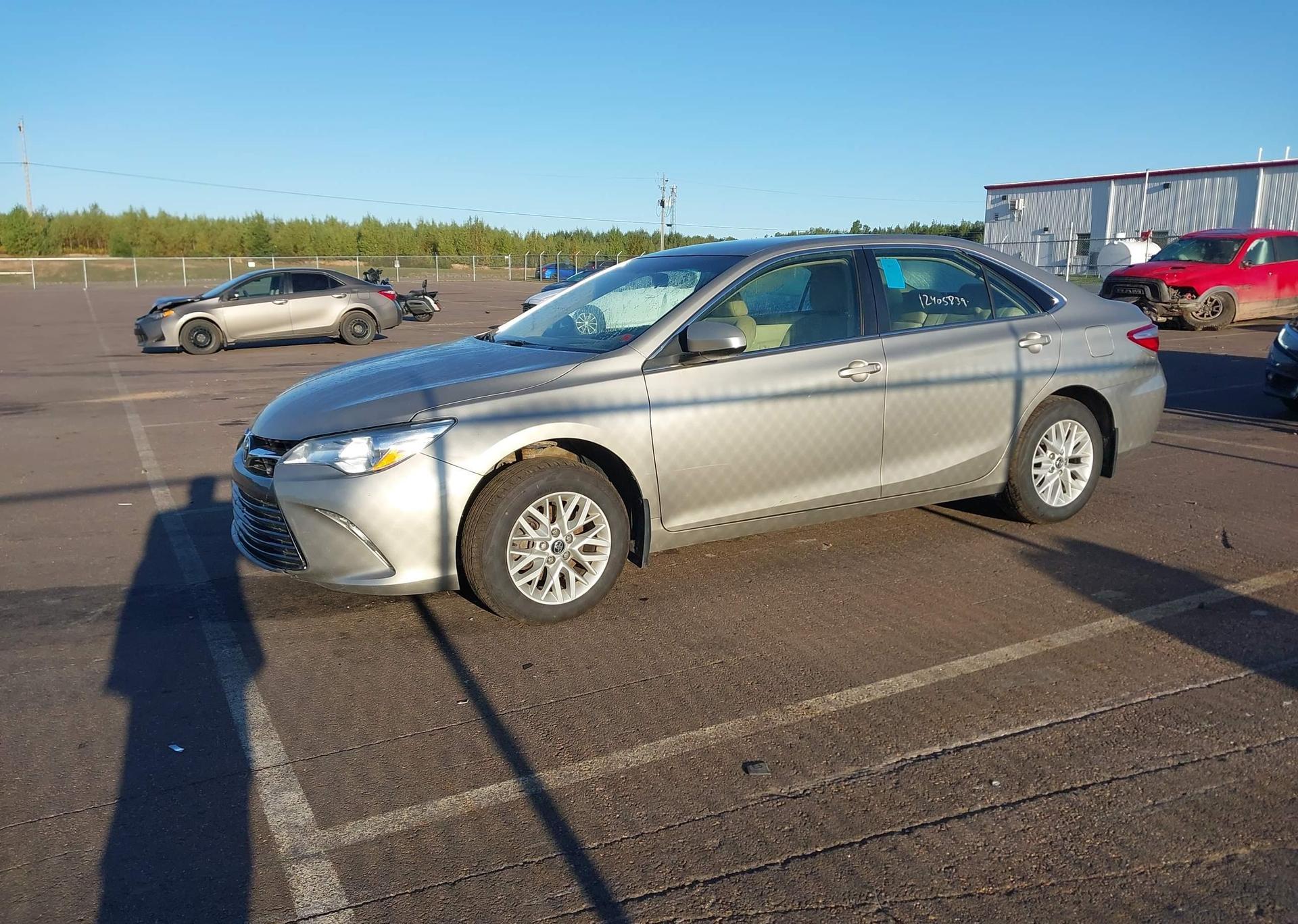 2017 TOYOTA CAMRY LE