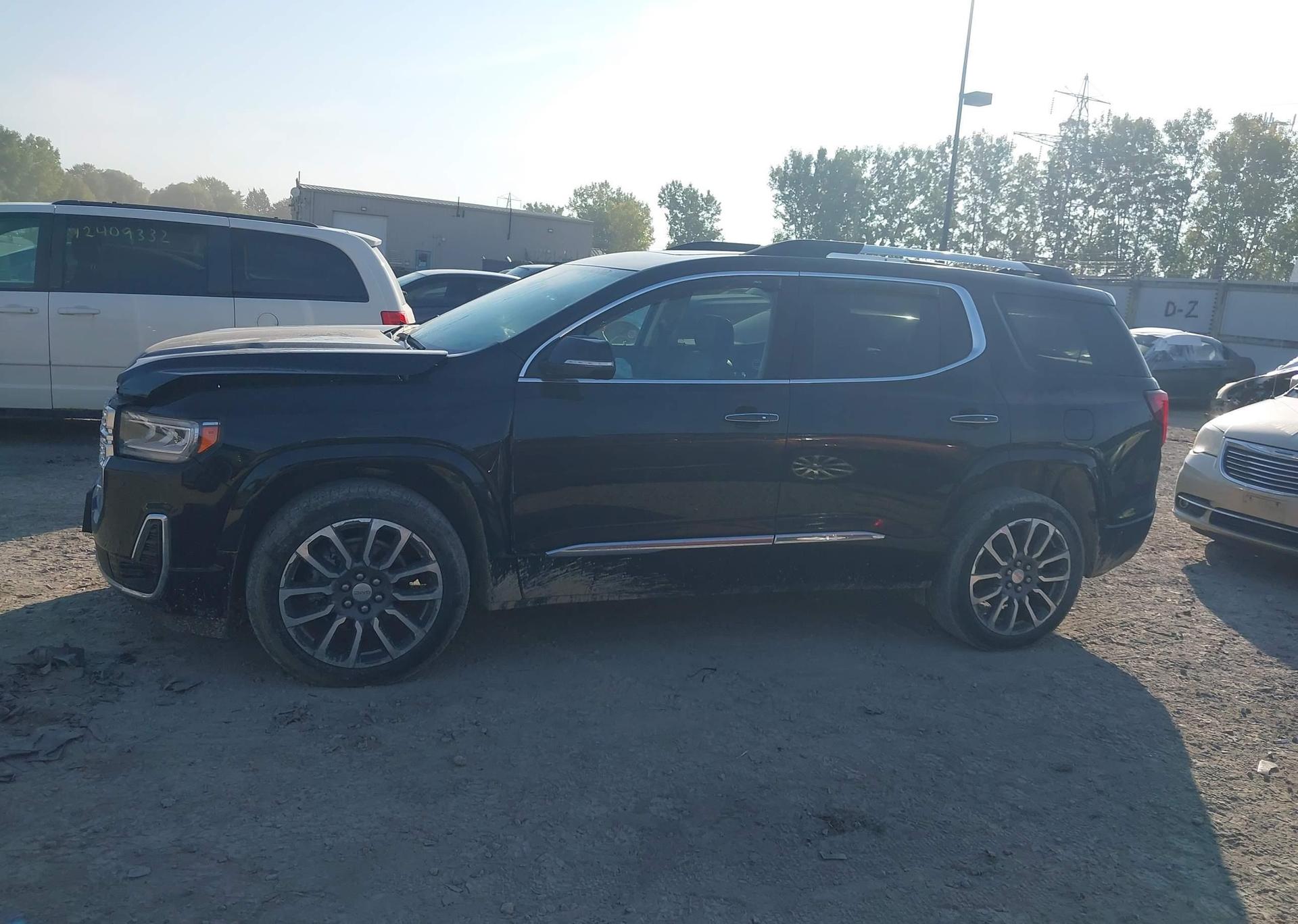 2022 GMC ACADIA DENALI