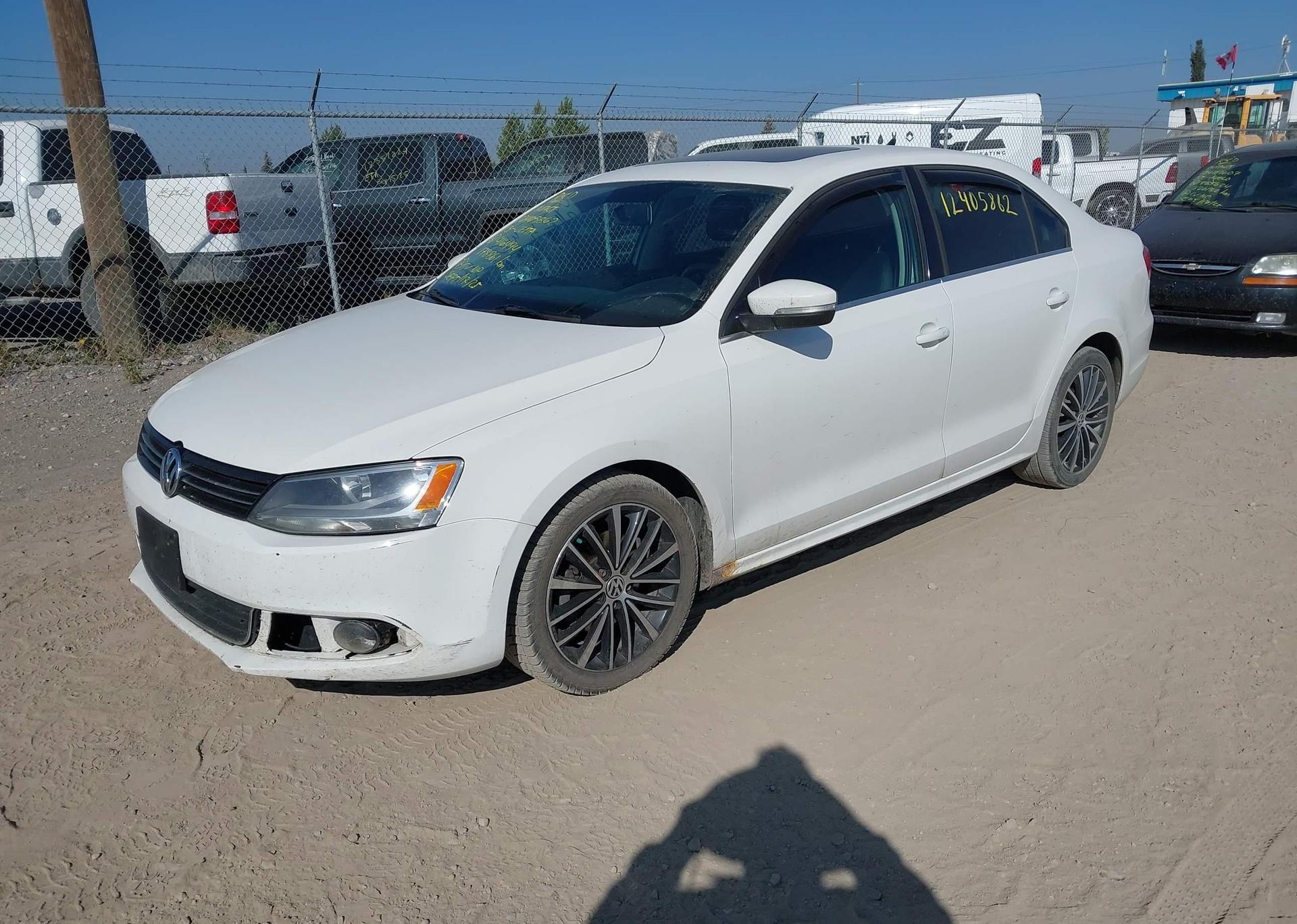 2013 VOLKSWAGEN JETTA SEL