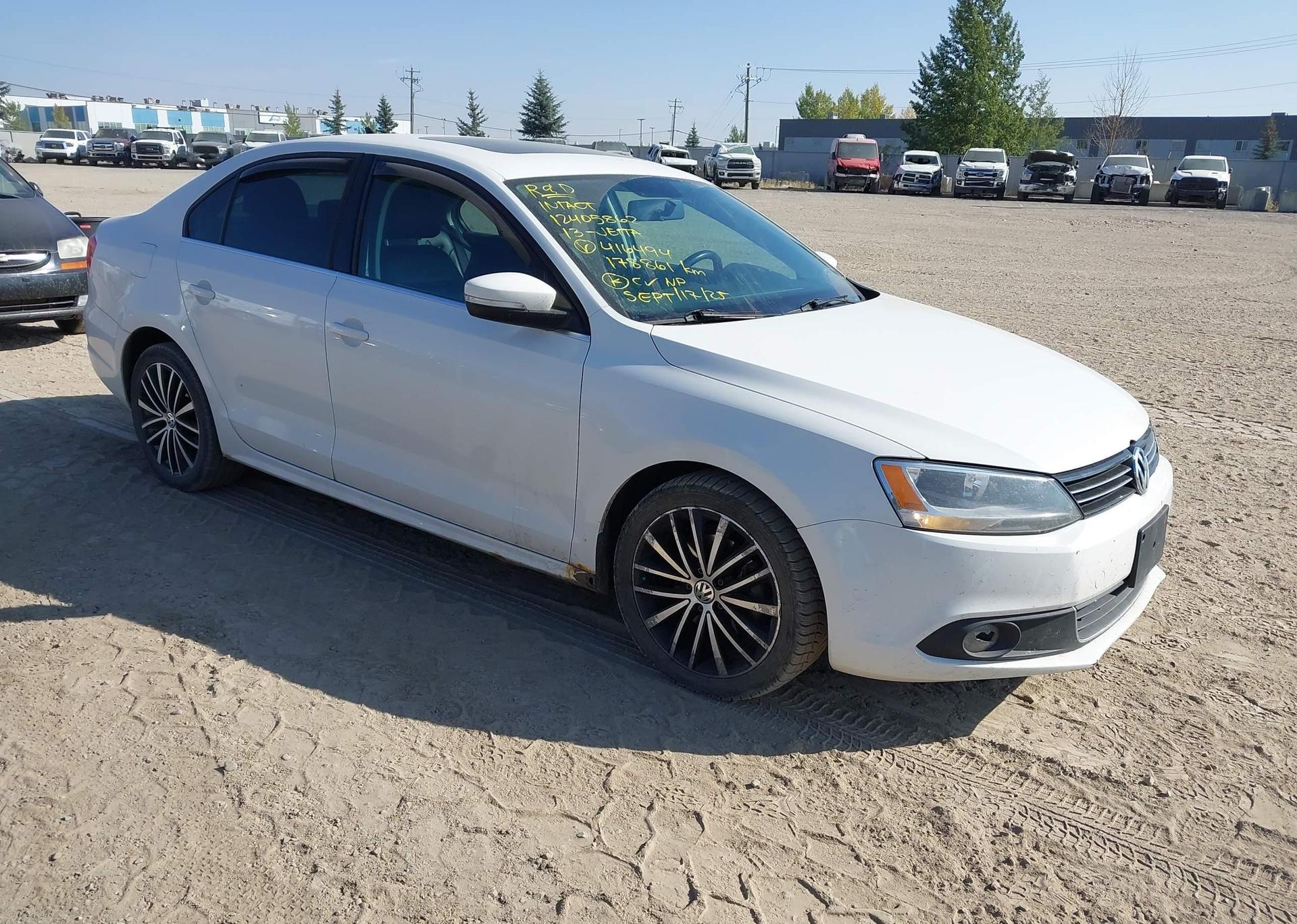 2013 VOLKSWAGEN JETTA SEL