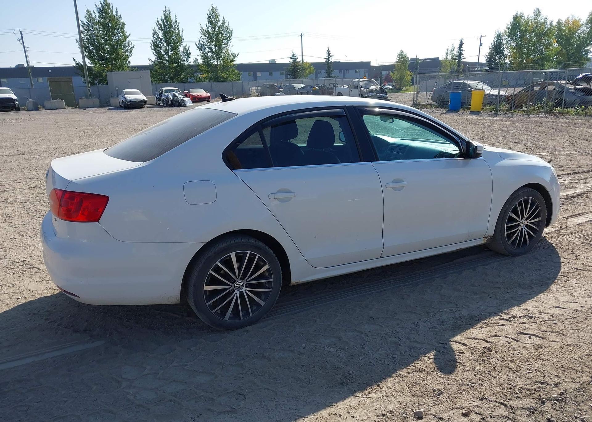 2013 VOLKSWAGEN JETTA SEL