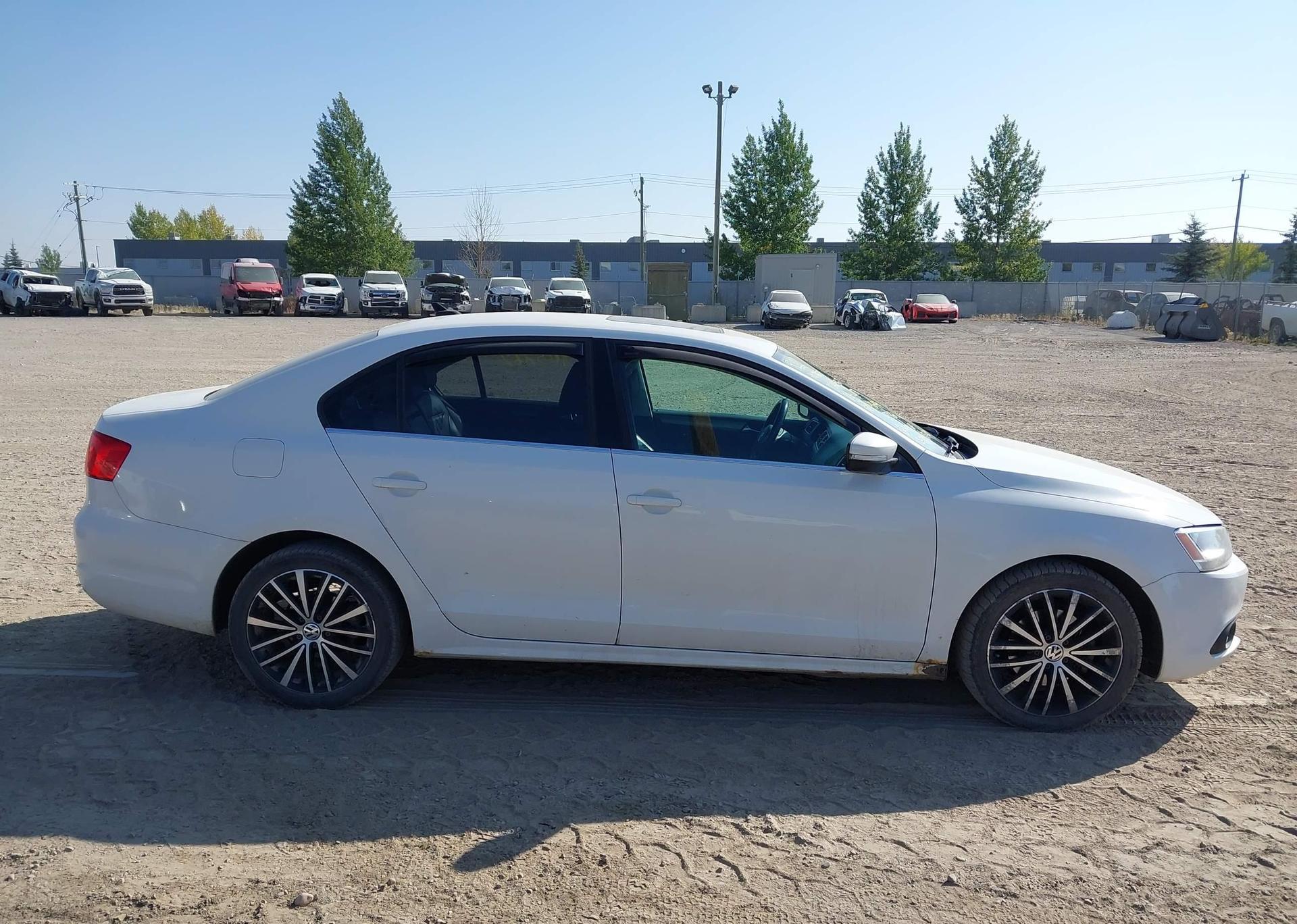 2013 VOLKSWAGEN JETTA SEL