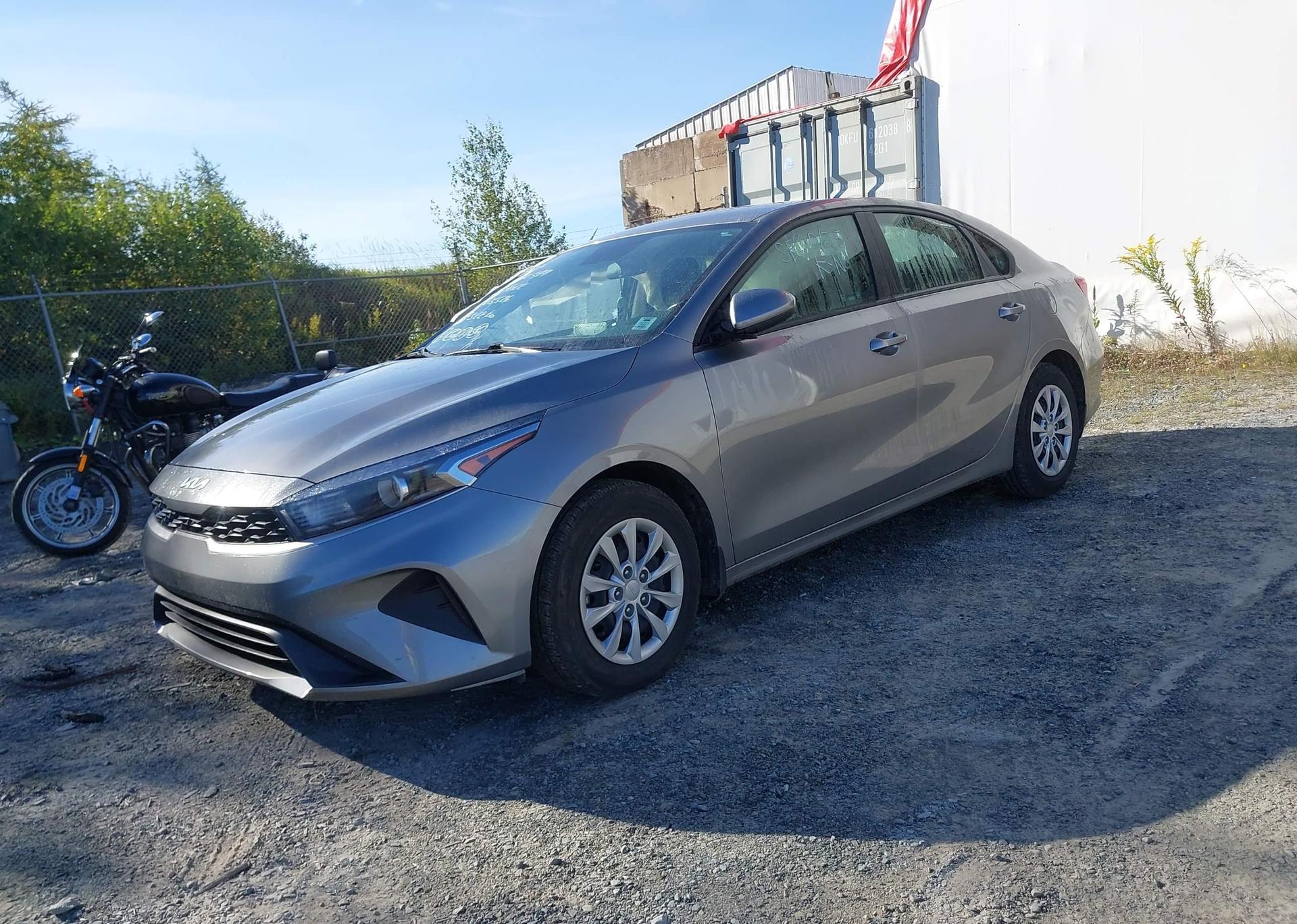2023 KIA FORTE LX