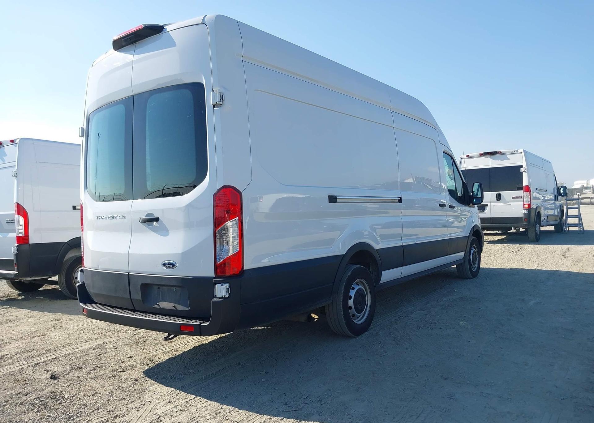 2021 FORD transit t-250