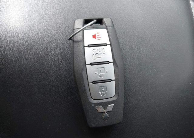 2022 MITSUBISHI OUTLANDER LE