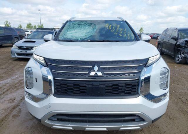 2022 MITSUBISHI OUTLANDER LE