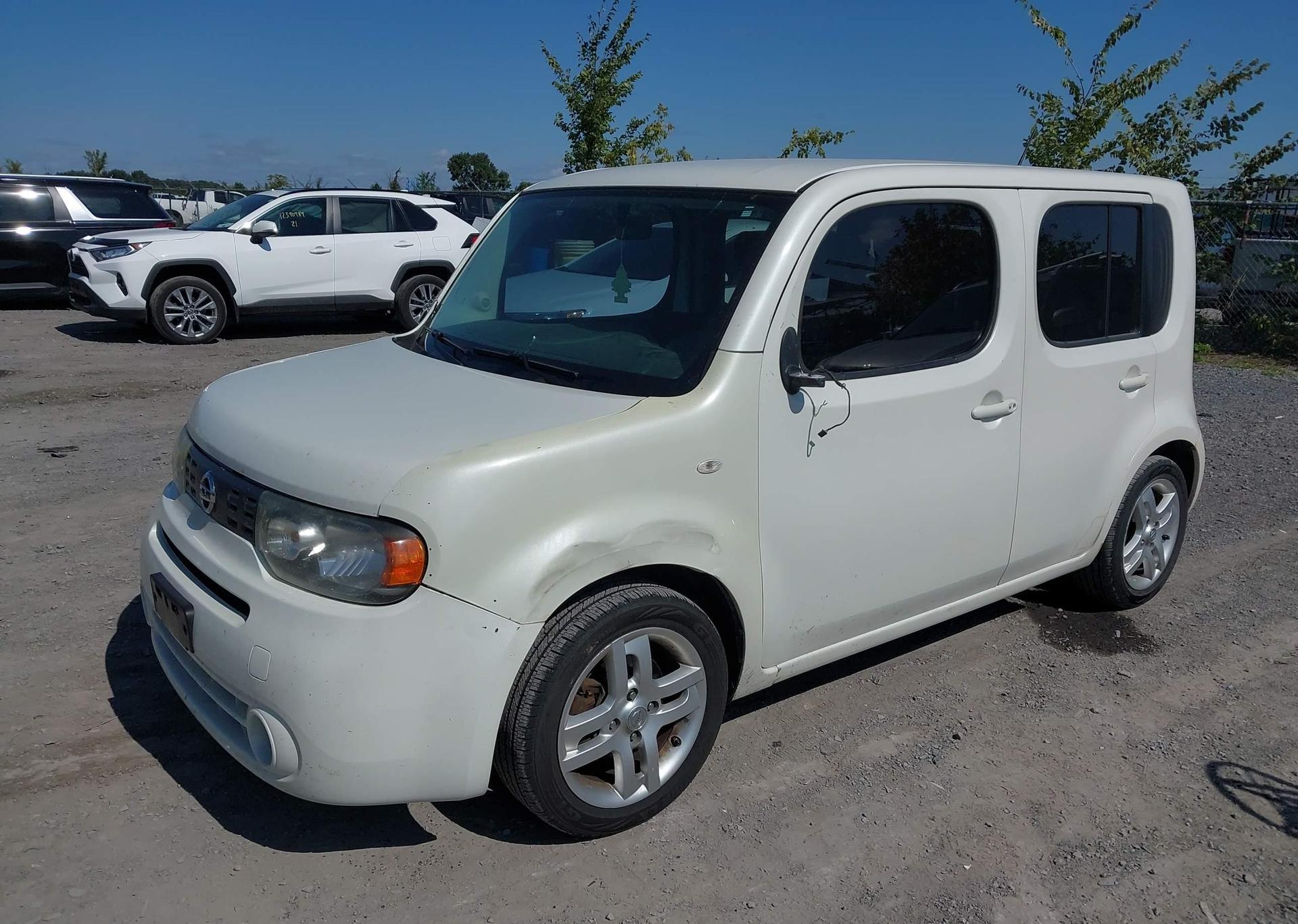 2012 NISSAN CUBE