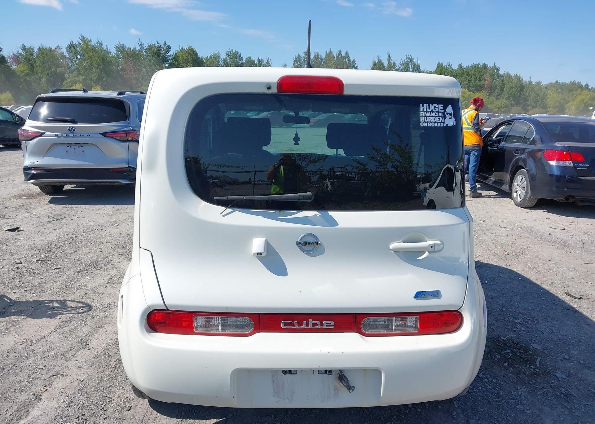 2012 NISSAN CUBE