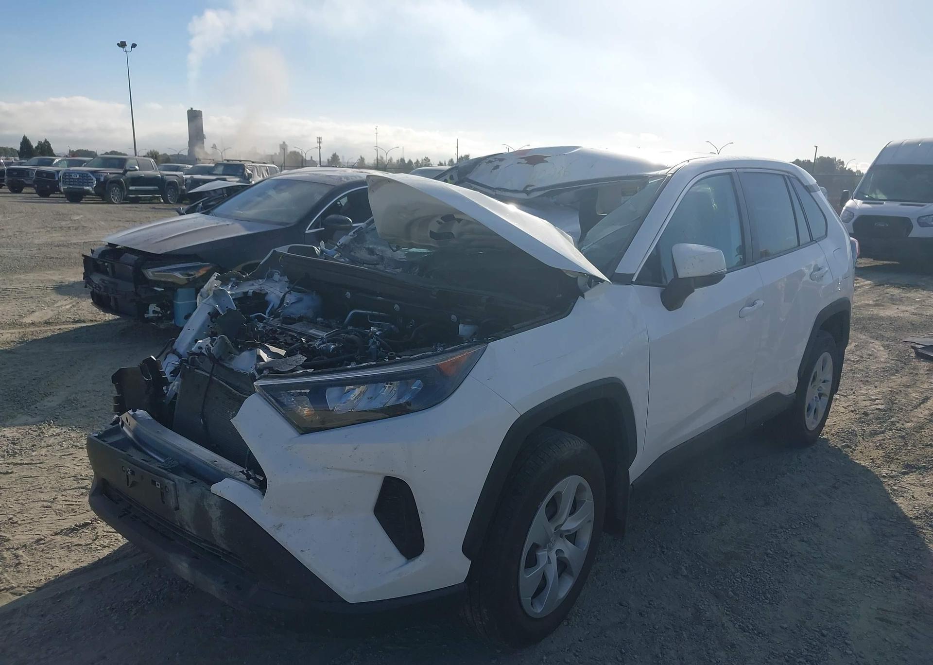 2025 TOYOTA RAV4 LE