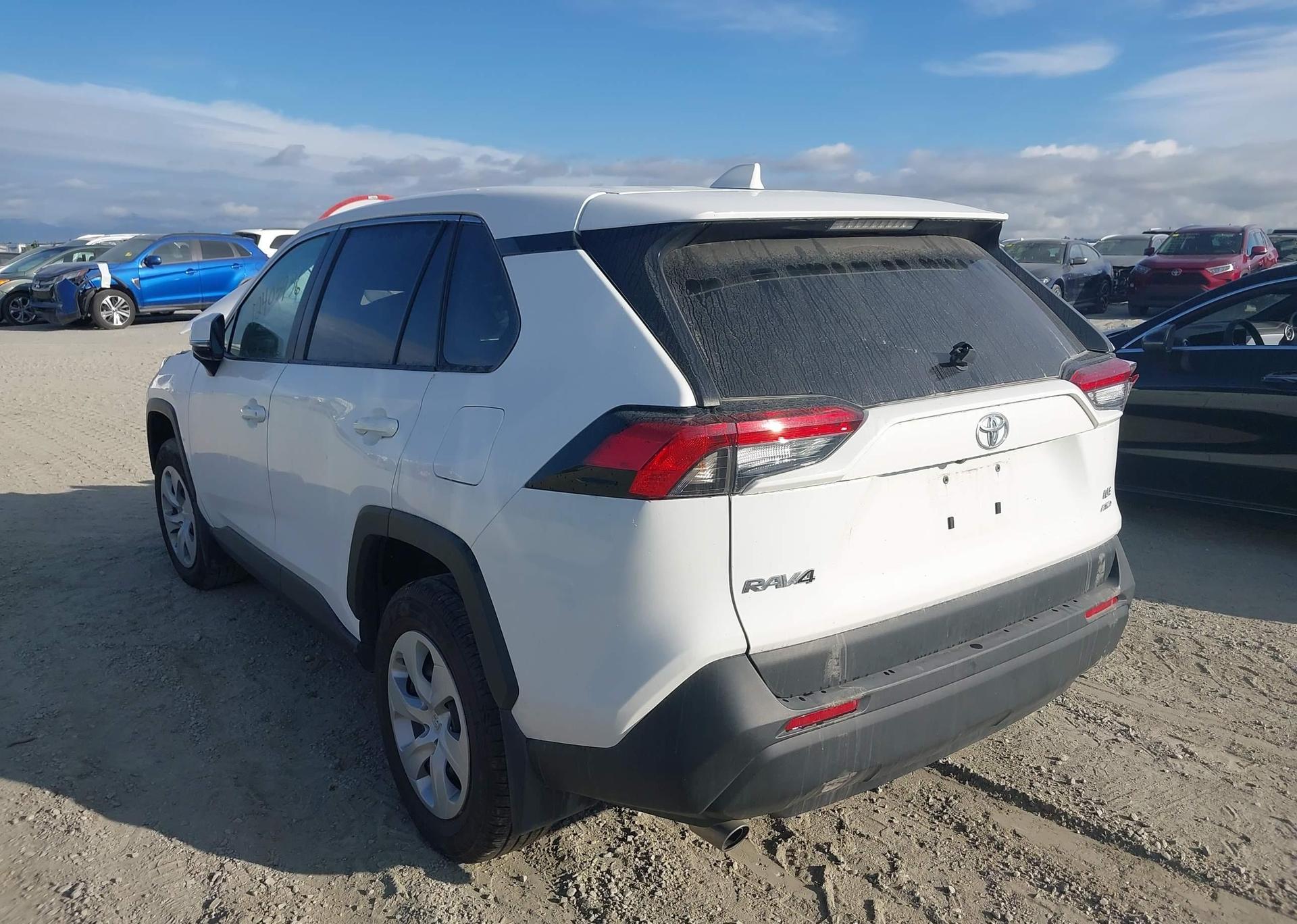 2025 TOYOTA RAV4 LE