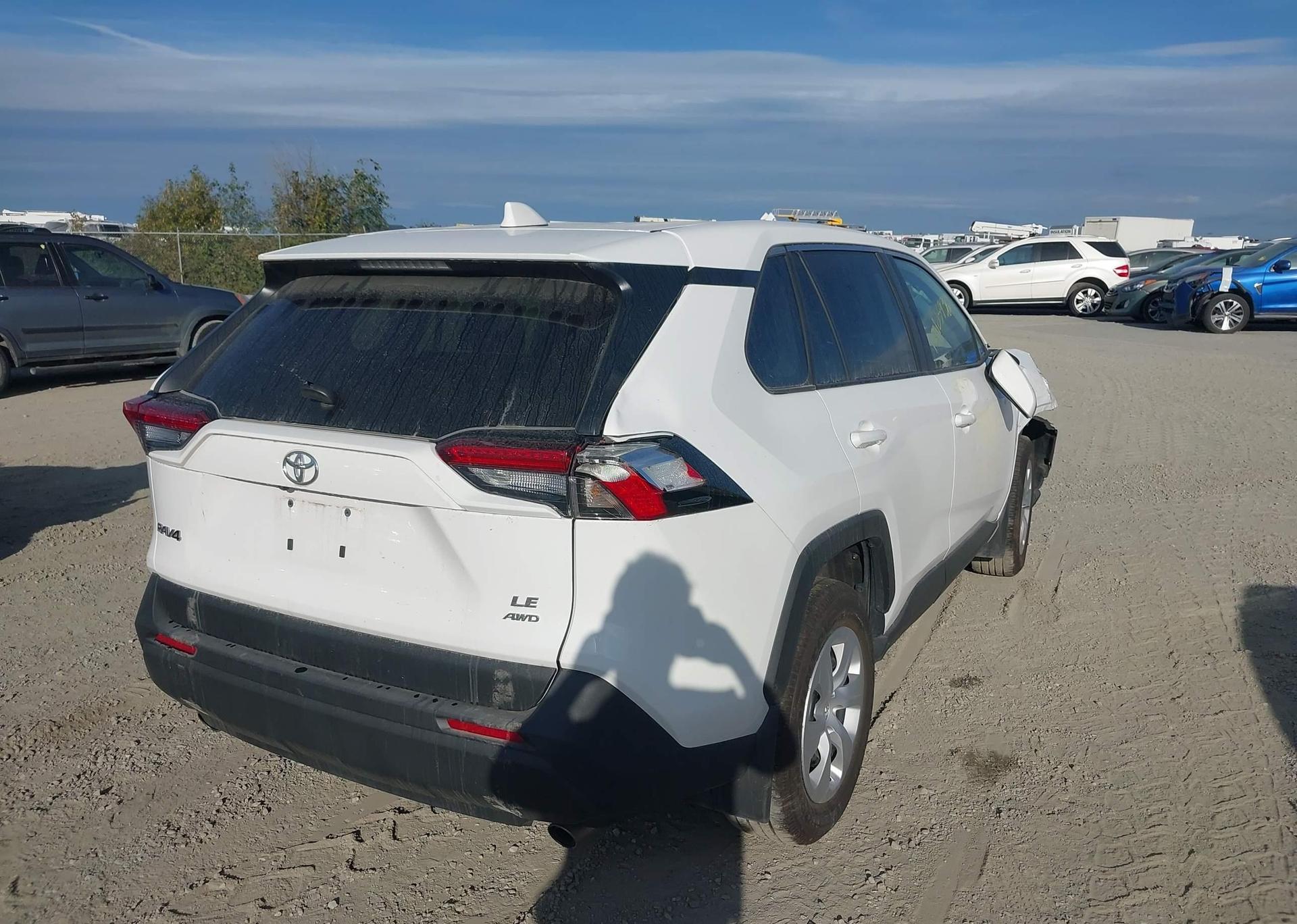 2025 TOYOTA RAV4 LE