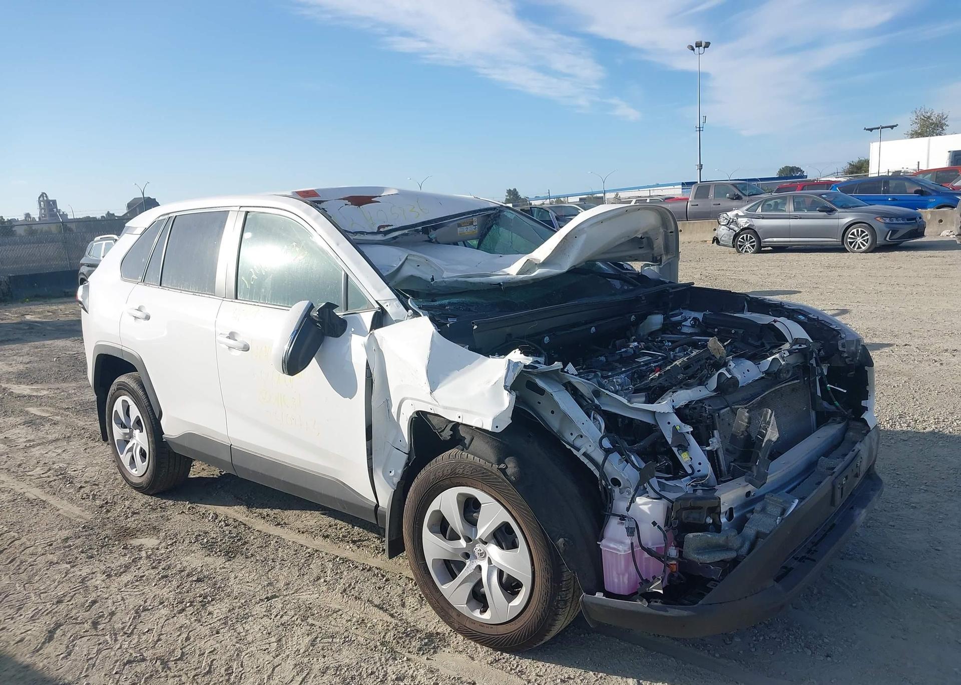 2025 TOYOTA RAV4 LE