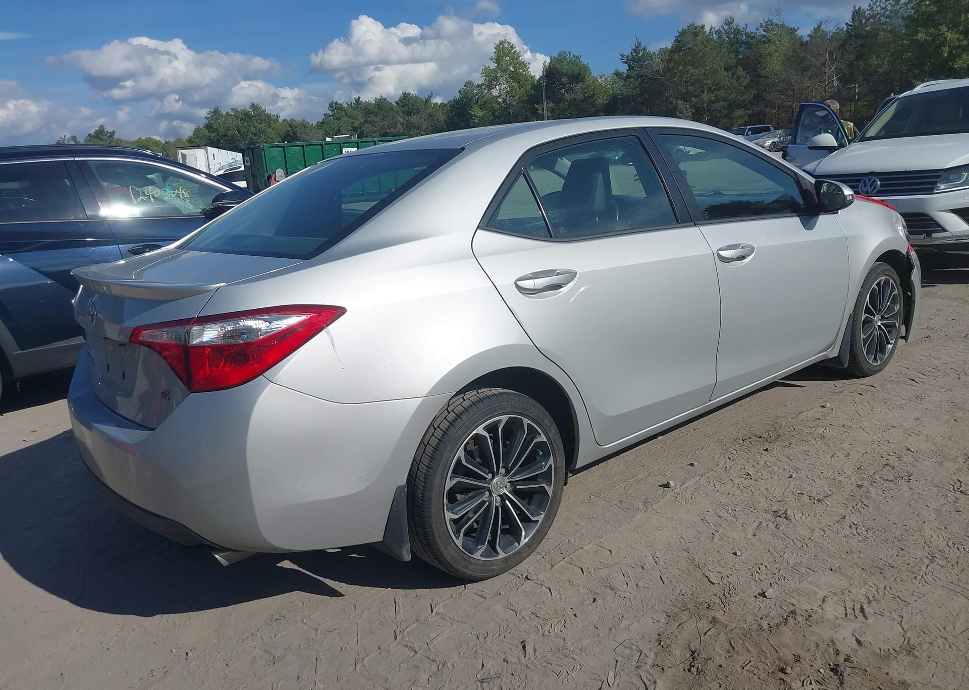2015 TOYOTA COROLLA S