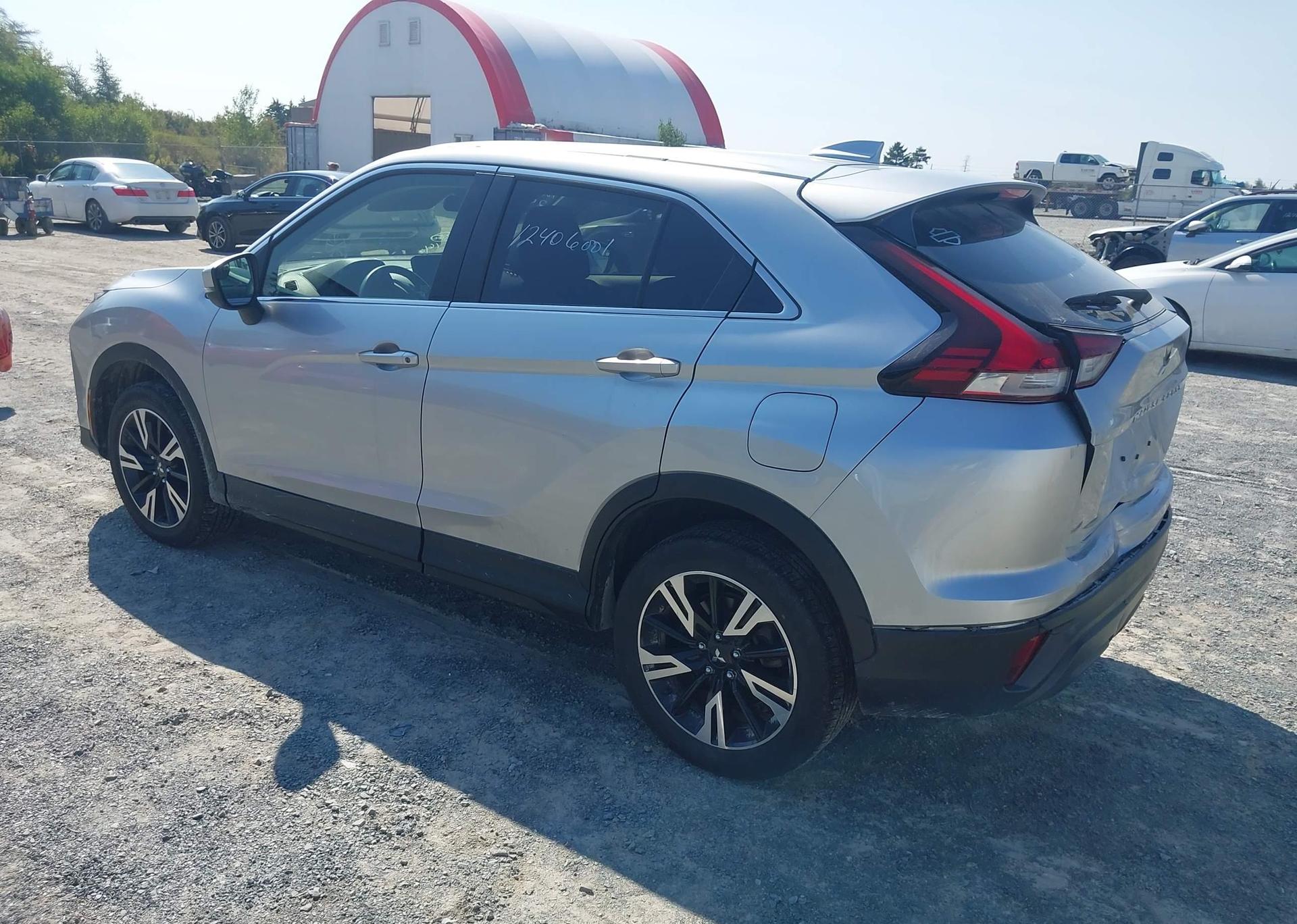 2024 MITSUBISHI ECLIPSE CROSS ES