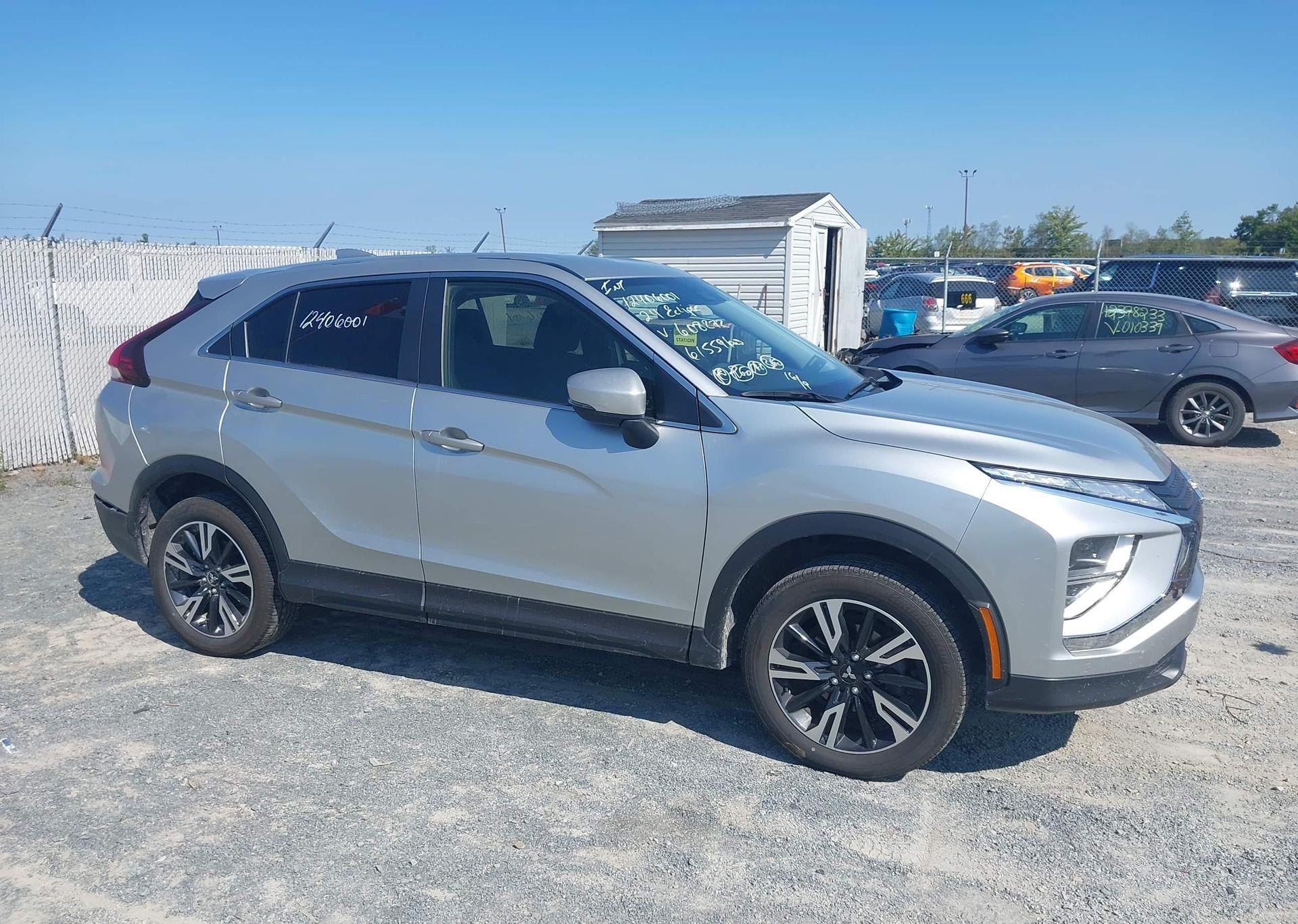 2024 MITSUBISHI ECLIPSE CROSS ES