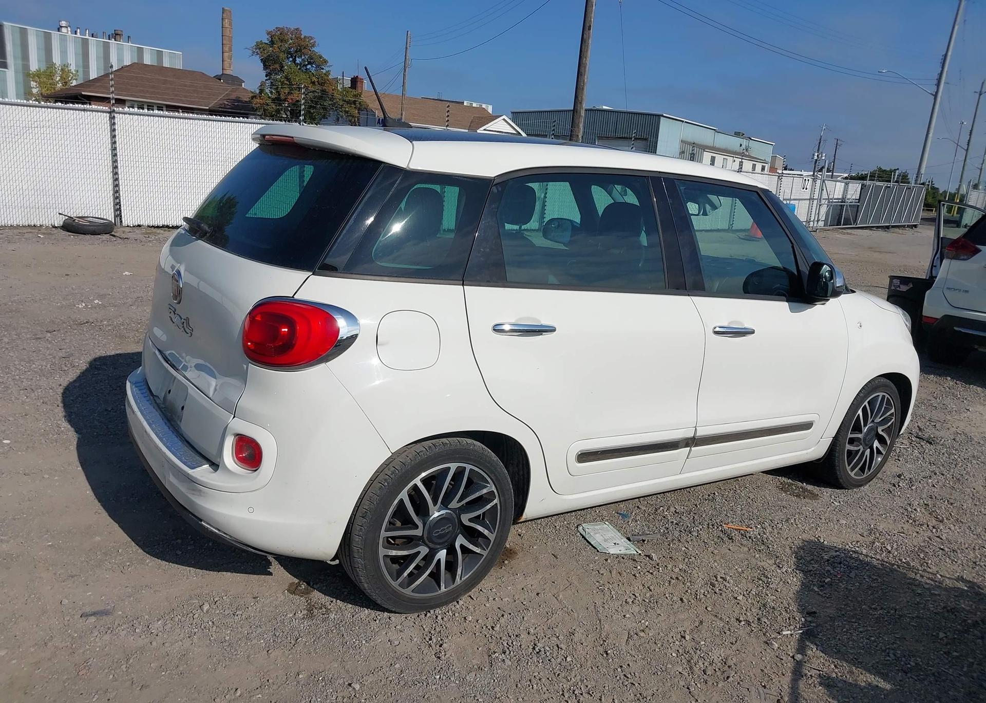 2014 FIAT 500L LOUNGE