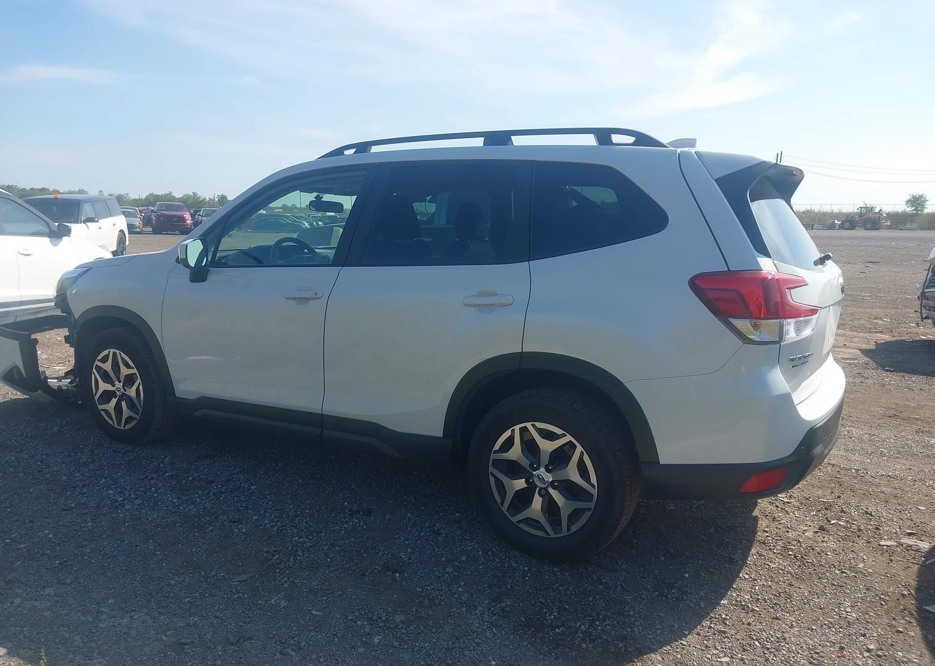 2022 SUBARU FORESTER TOURING