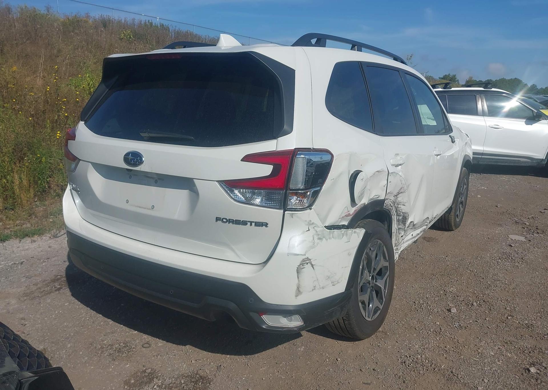 2022 SUBARU FORESTER TOURING