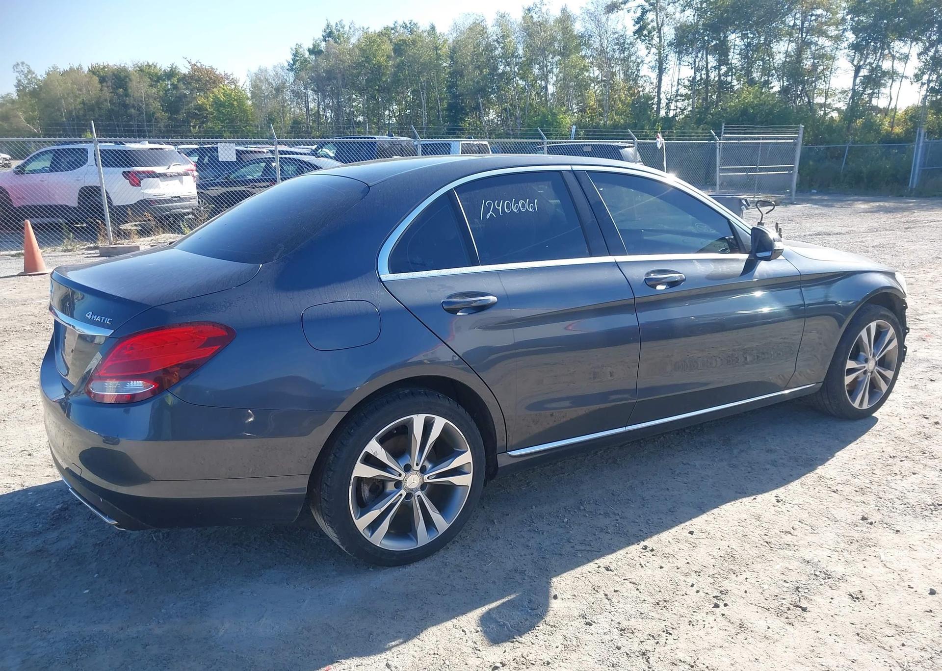 2015 MERCEDES-BENZ C 300 4MATIC
