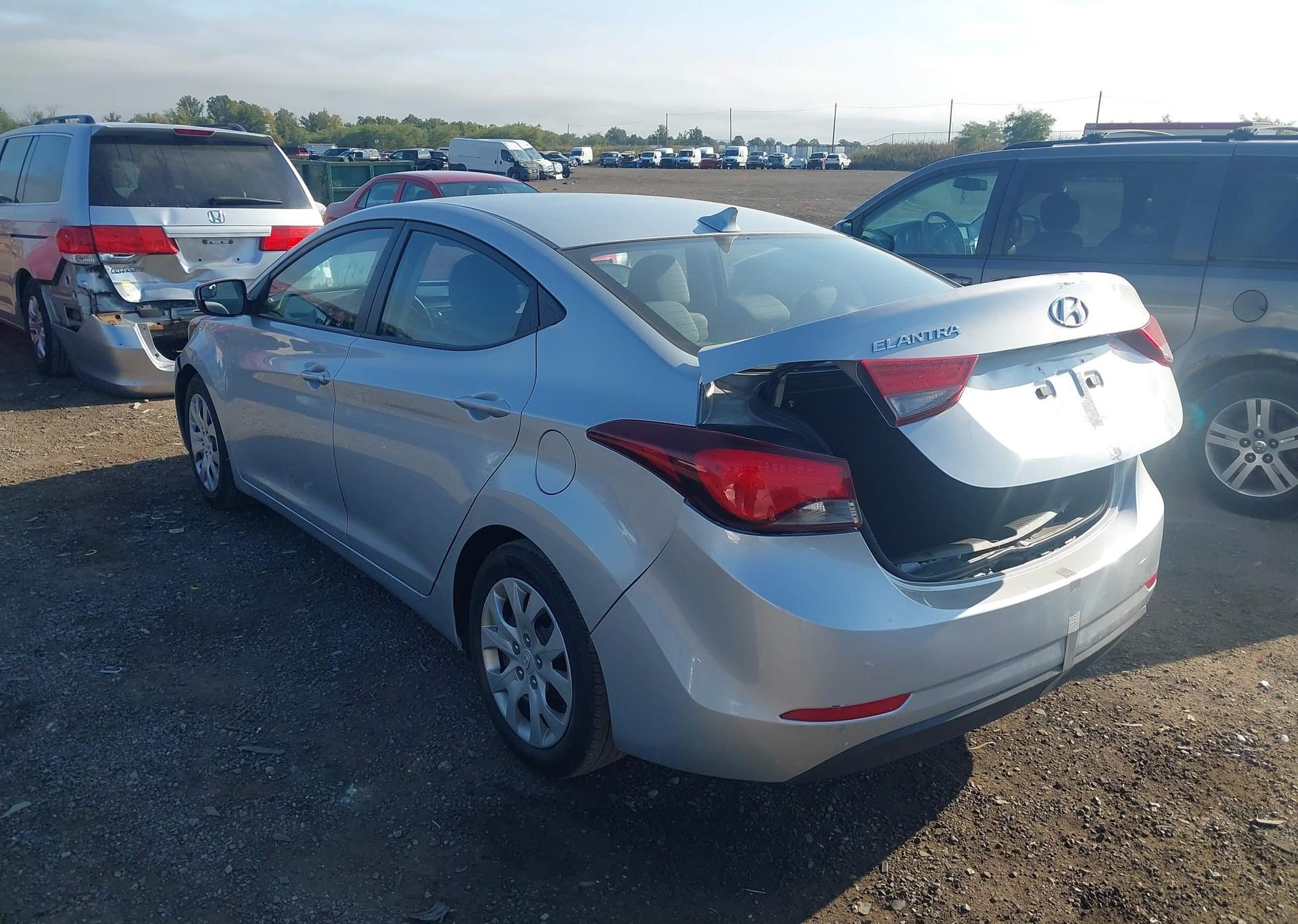 2014 HYUNDAI ELANTRA GL