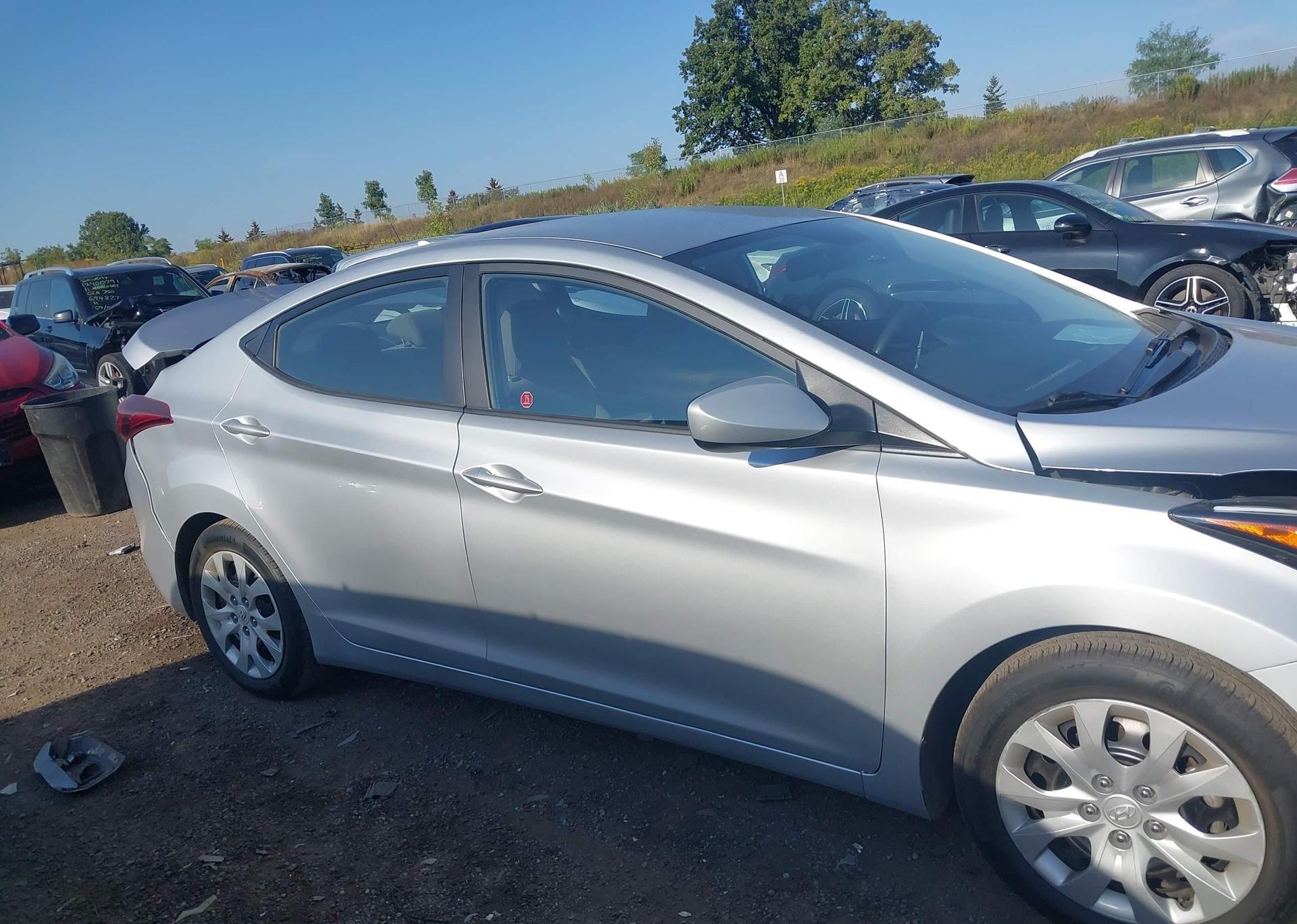 2014 HYUNDAI ELANTRA GL
