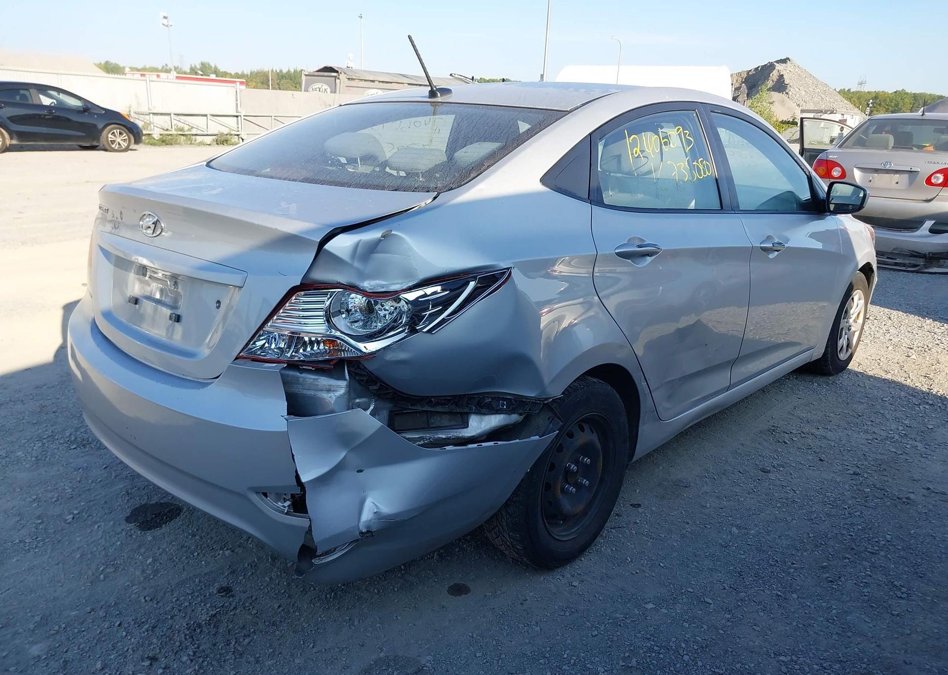 2014 HYUNDAI ACCENT GL