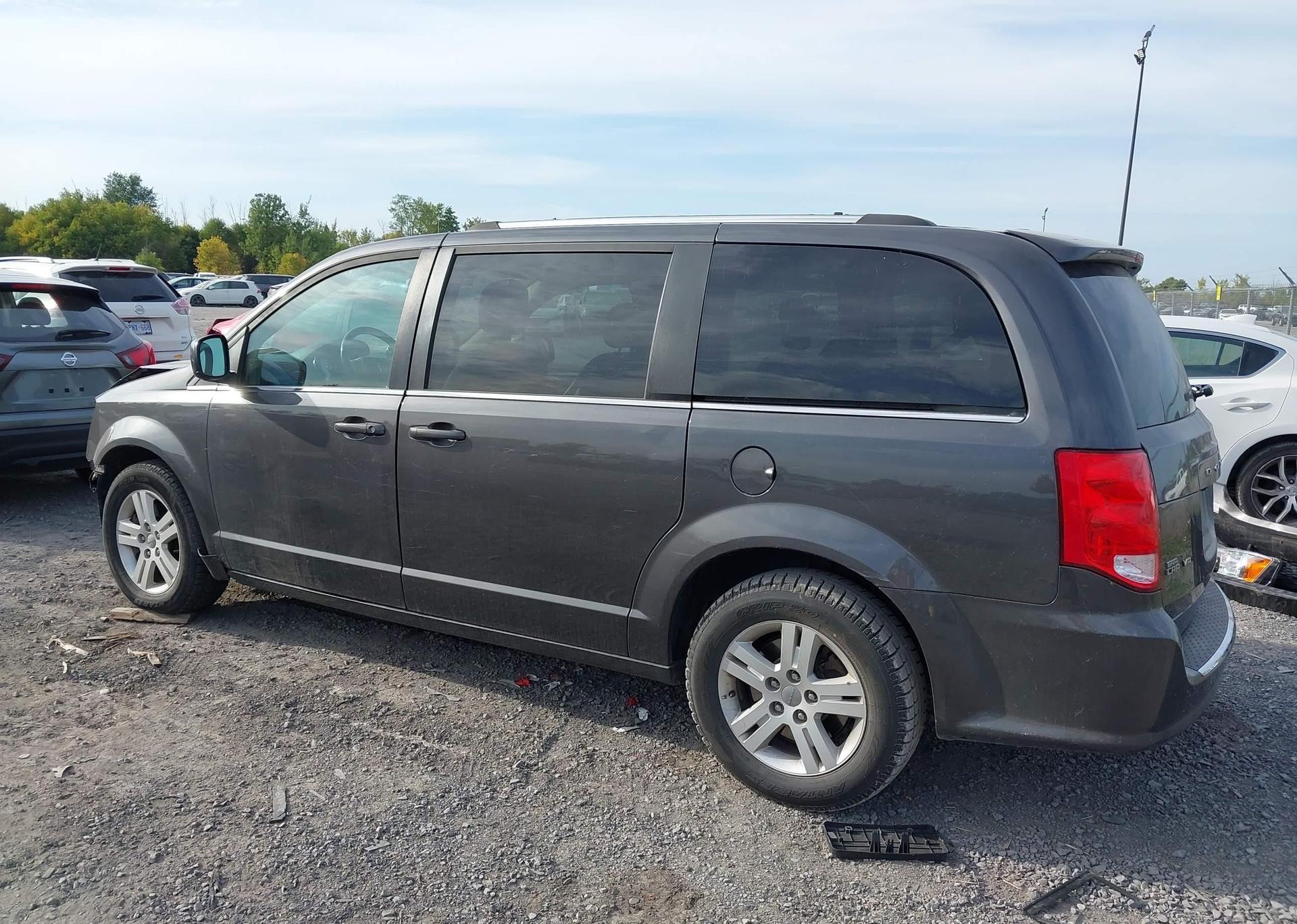 2018 DODGE GRAND CARAVAN CREW