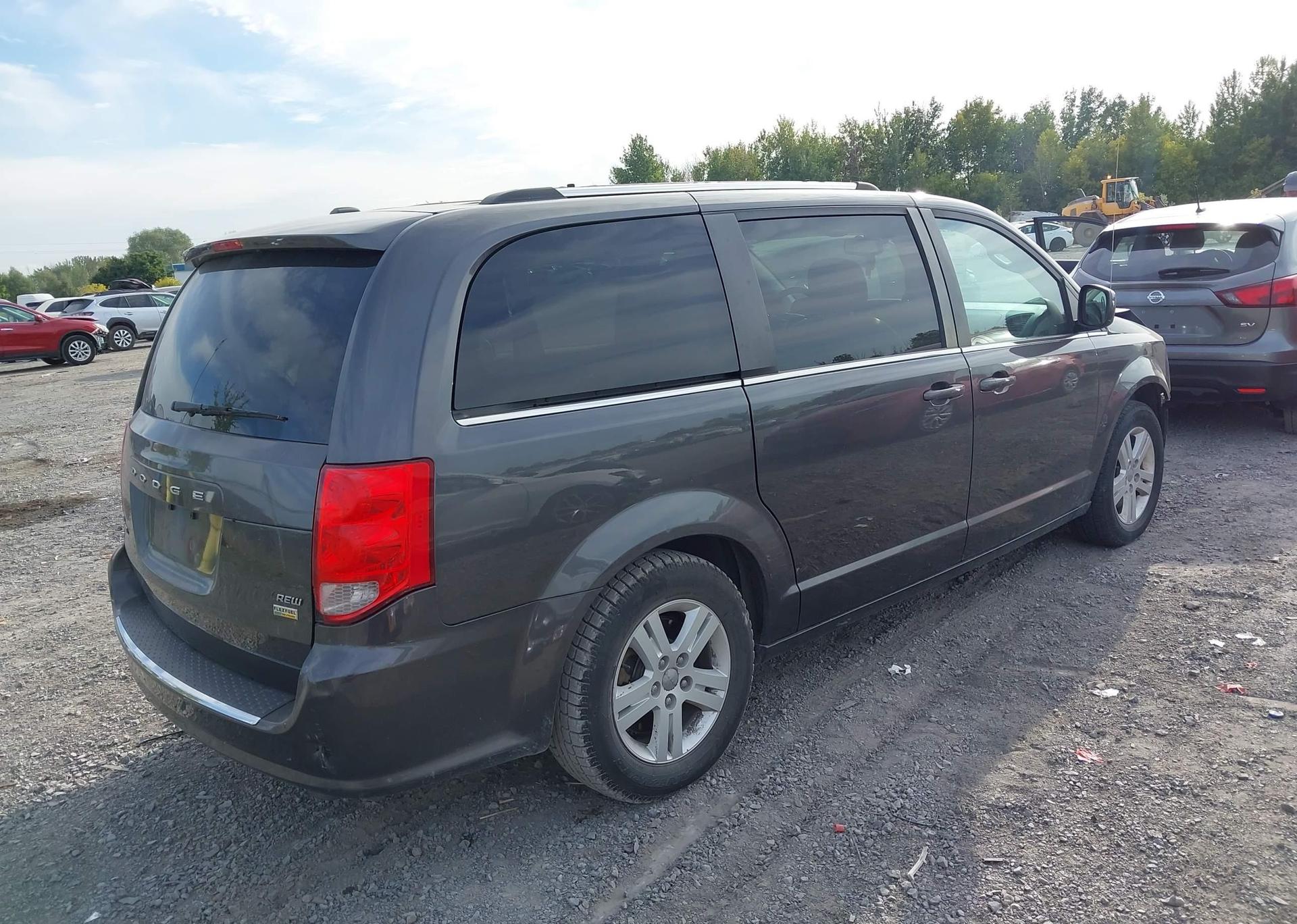 2018 DODGE GRAND CARAVAN CREW