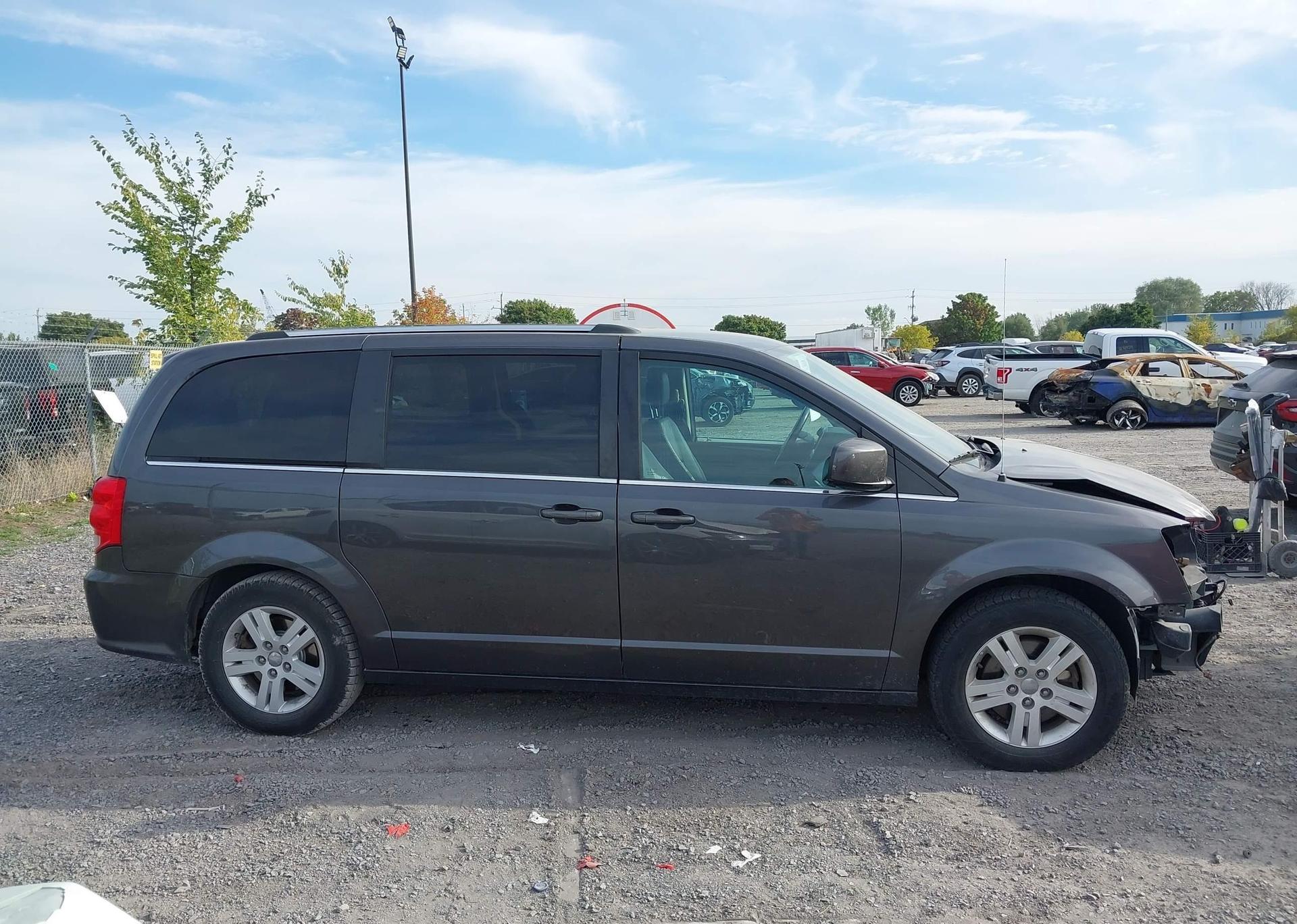 2018 DODGE GRAND CARAVAN CREW