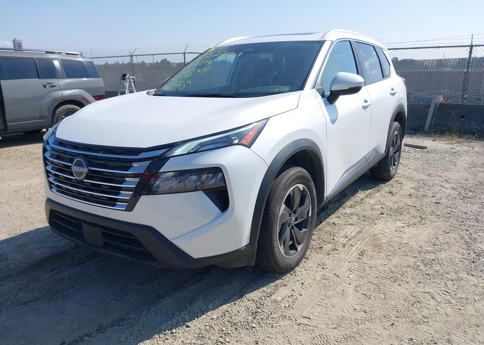 2025 NISSAN ROGUE SV