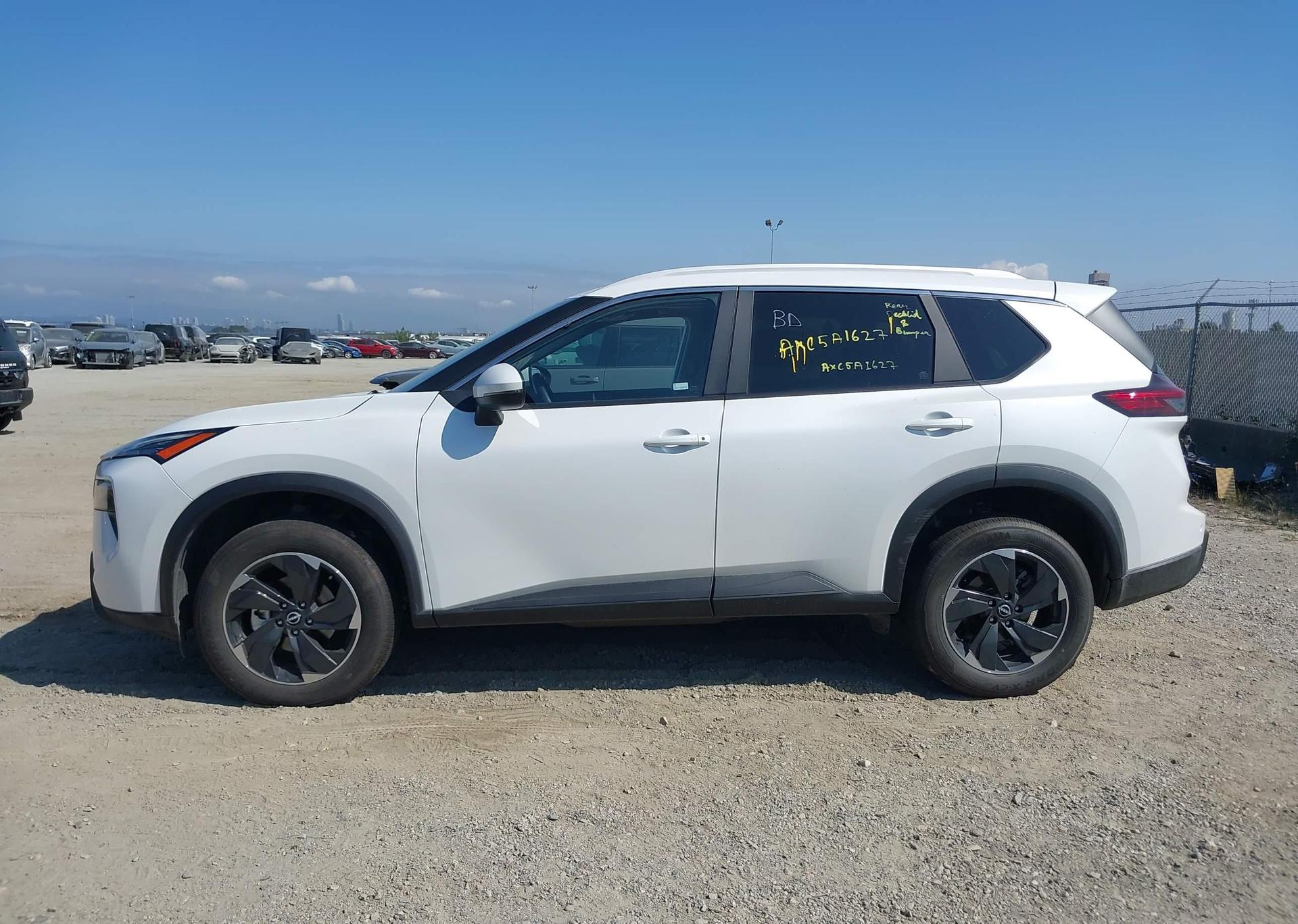 2025 NISSAN ROGUE SV