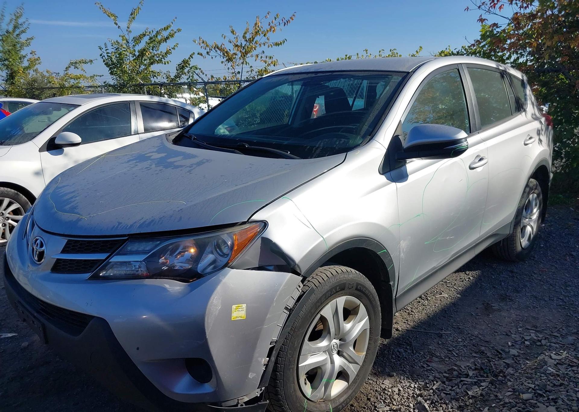 2015 TOYOTA RAV4 LE