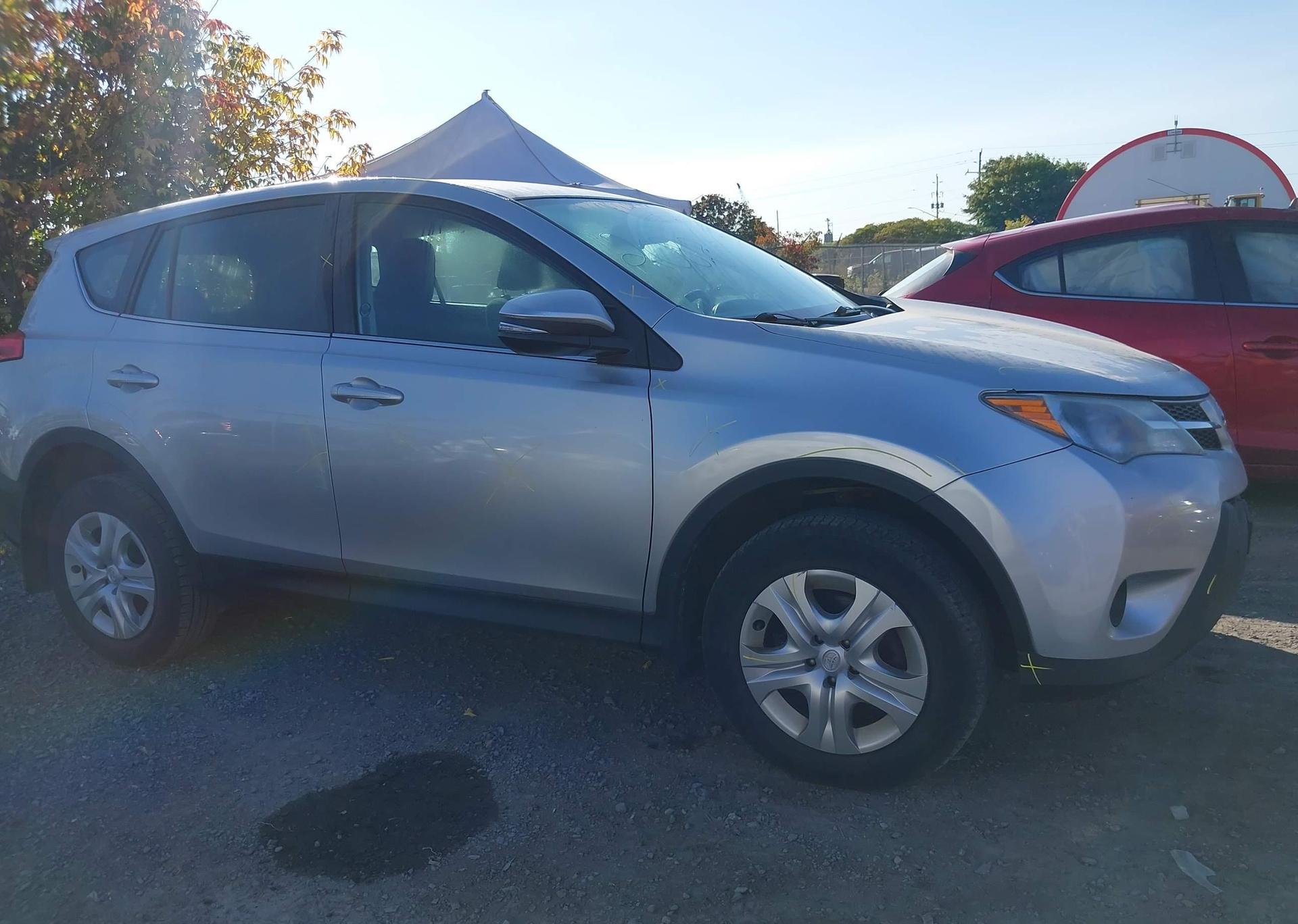 2015 TOYOTA RAV4 LE