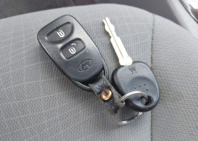 2011 HYUNDAI SANTA FE GL 3.5