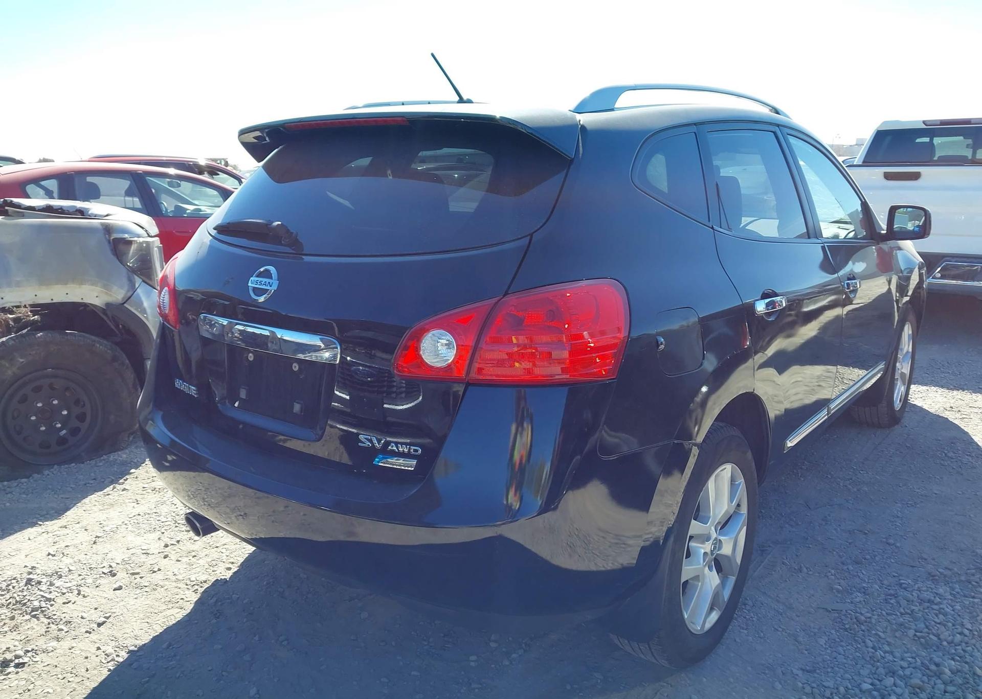 2012 NISSAN ROGUE S