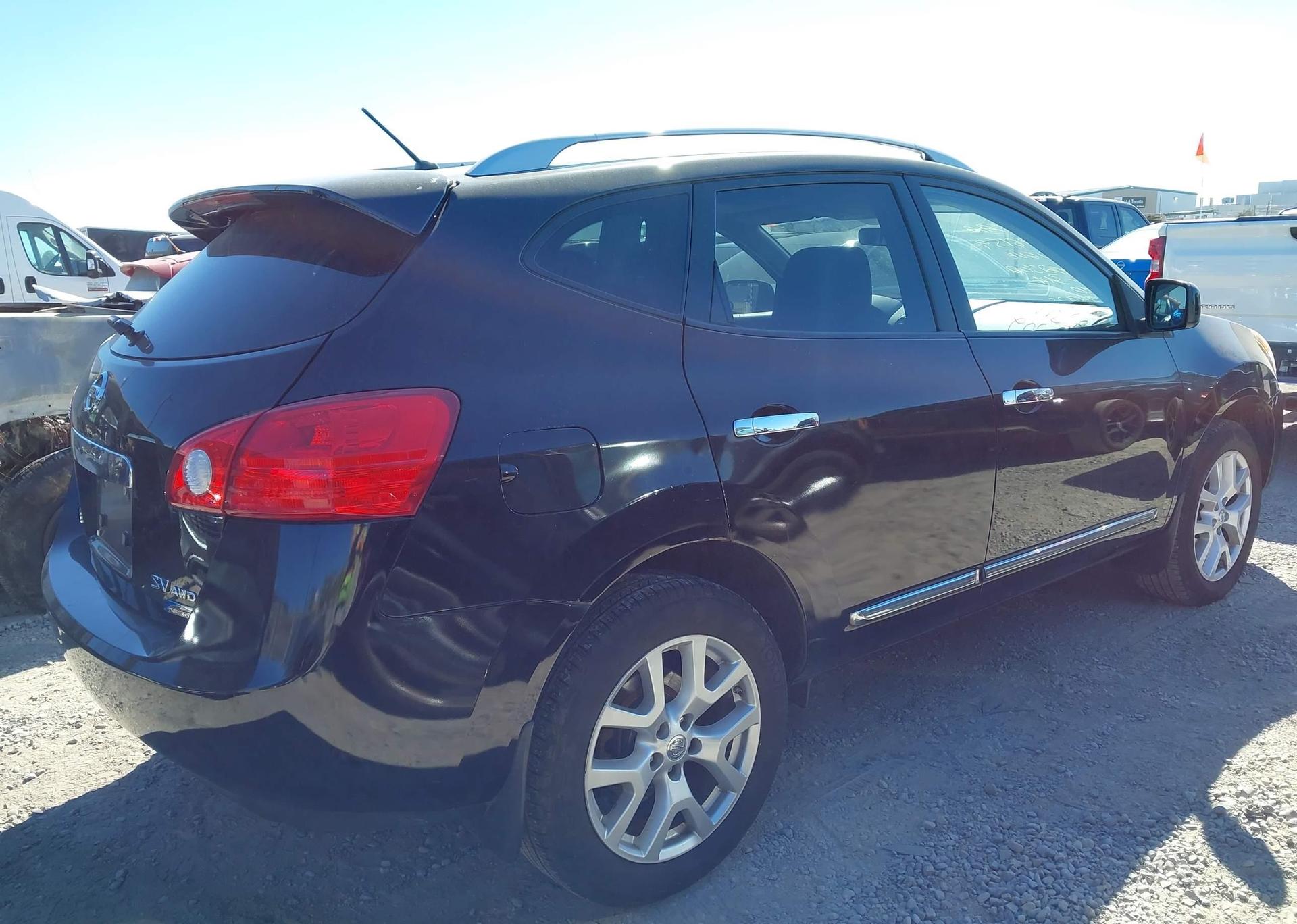2012 NISSAN ROGUE S