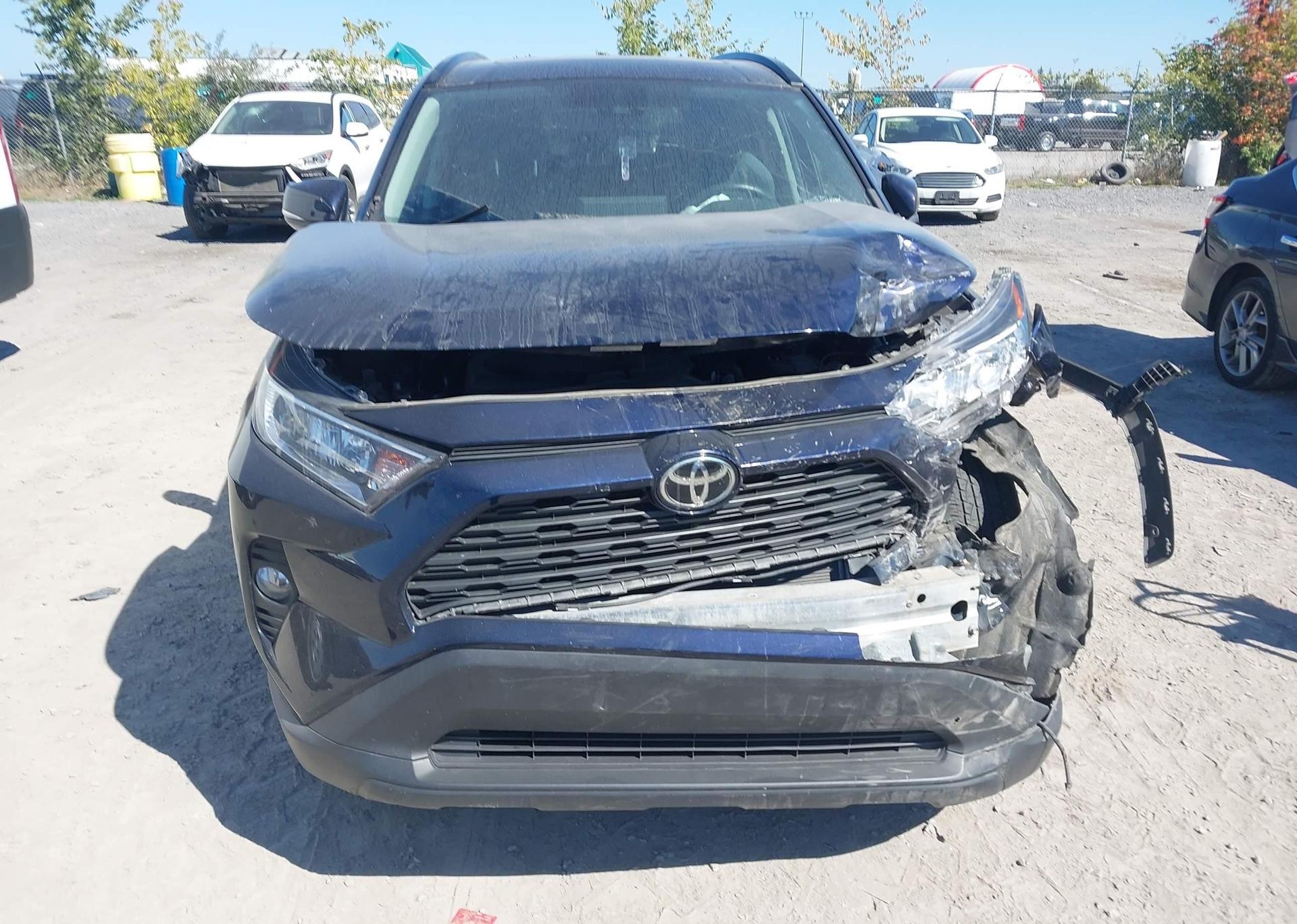 2020 TOYOTA RAV4 XLE