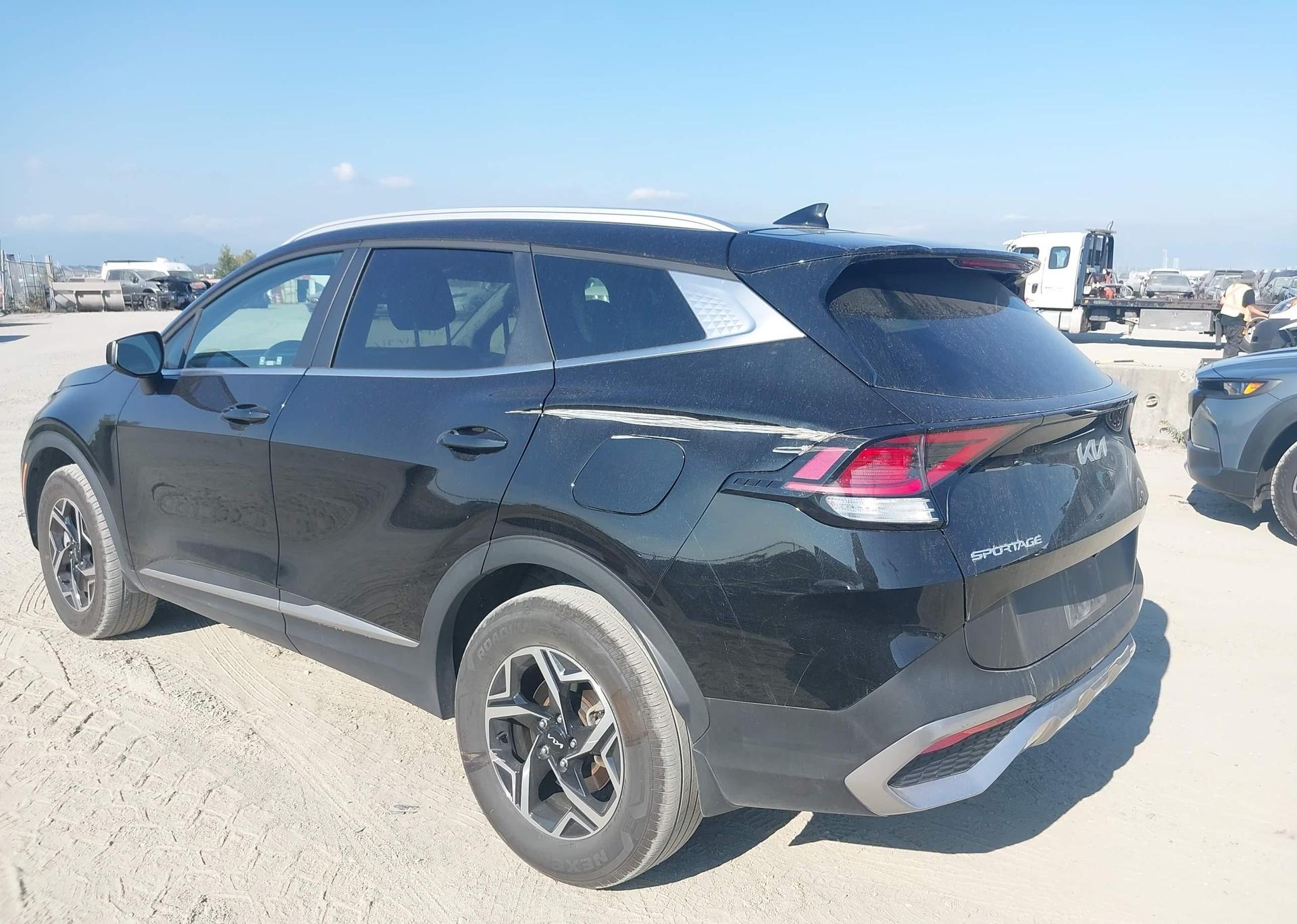 2024 KIA Sportage LX