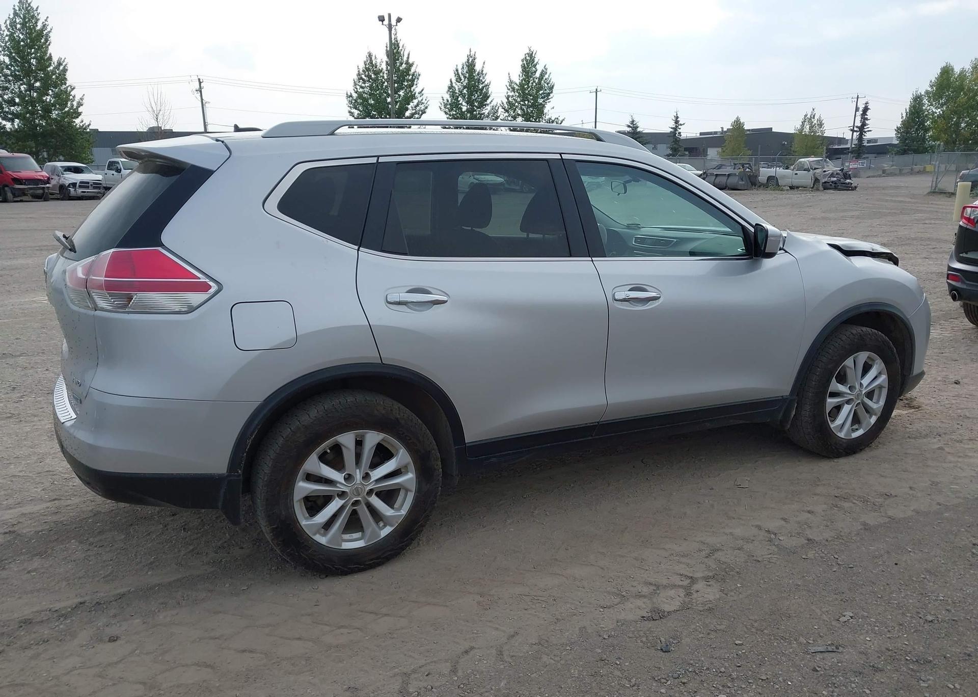 2014 NISSAN ROGUE S