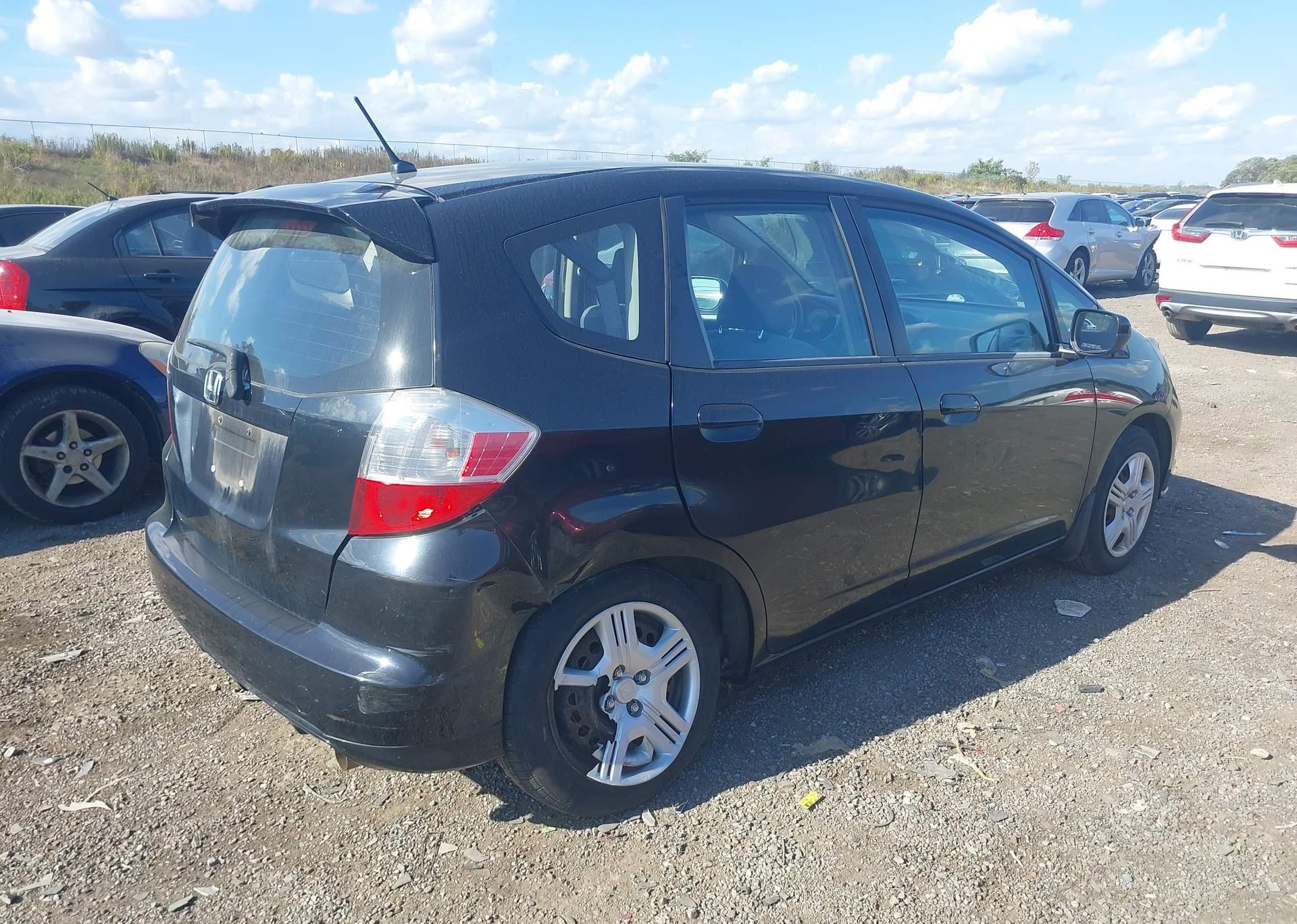 2013 HONDA FIT