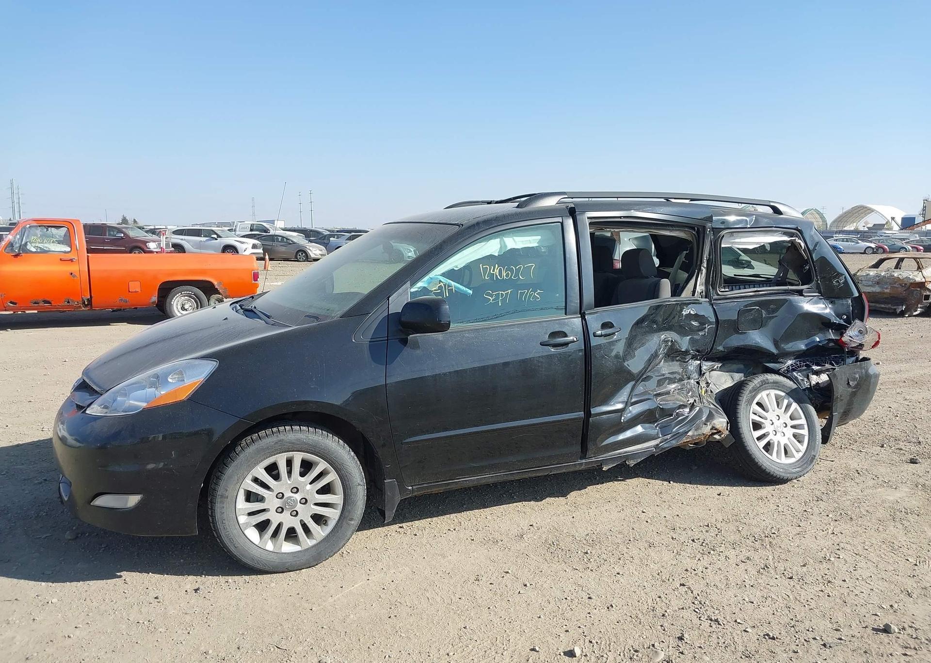 2008 TOYOTA SIENNA LE 7 PASSENGER