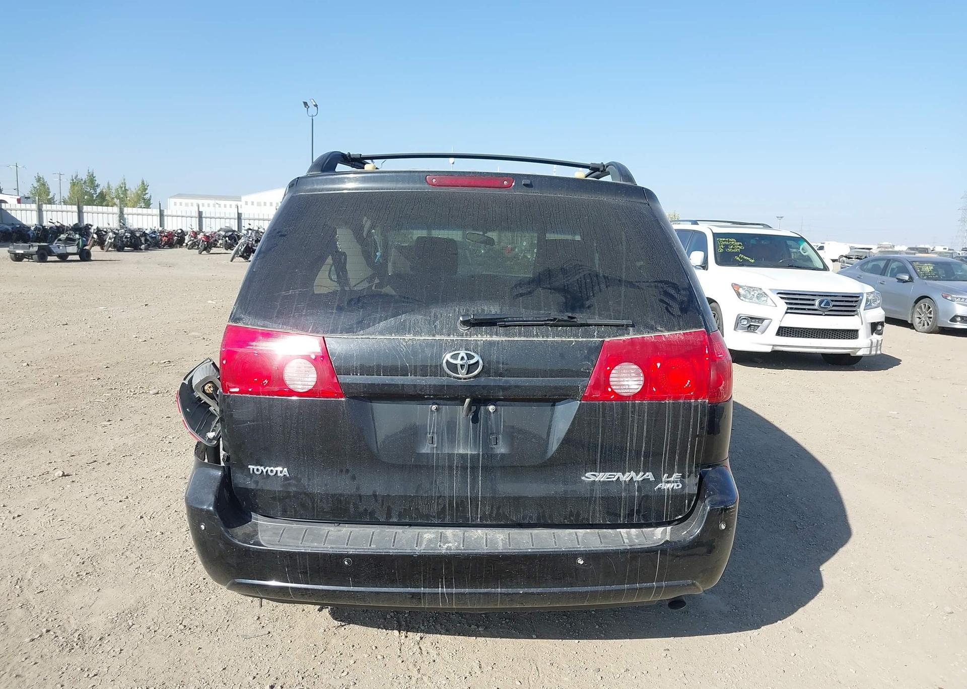 2008 TOYOTA SIENNA LE 7 PASSENGER